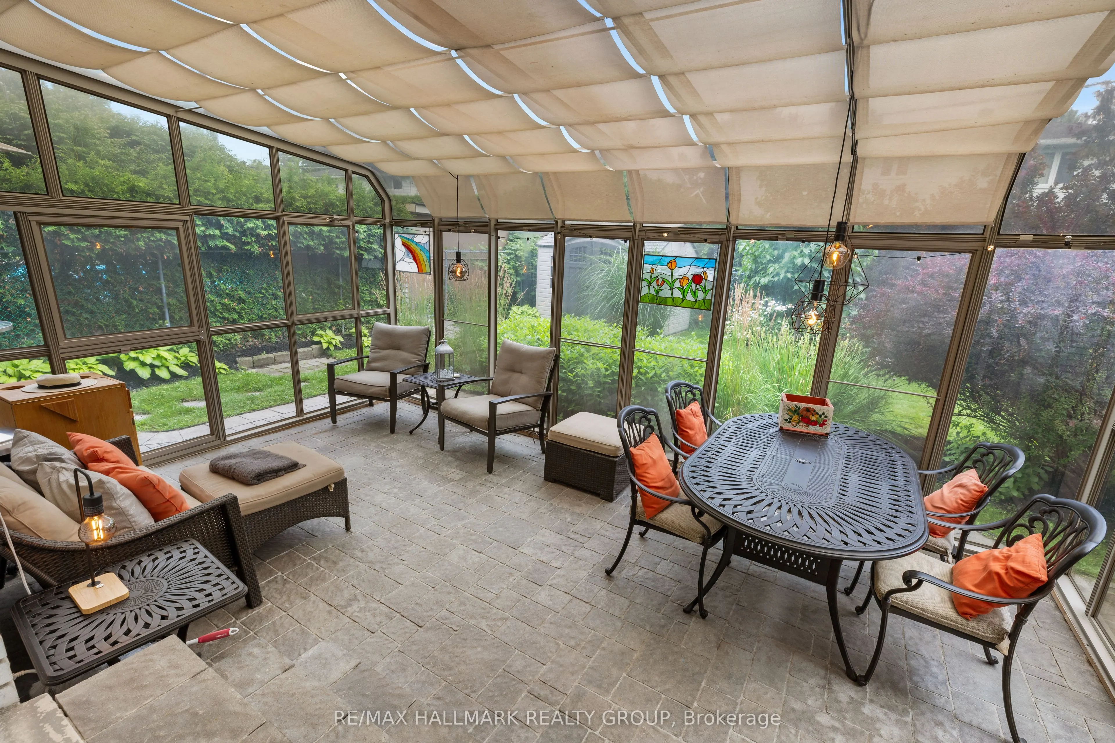 932 Dresden Crescent