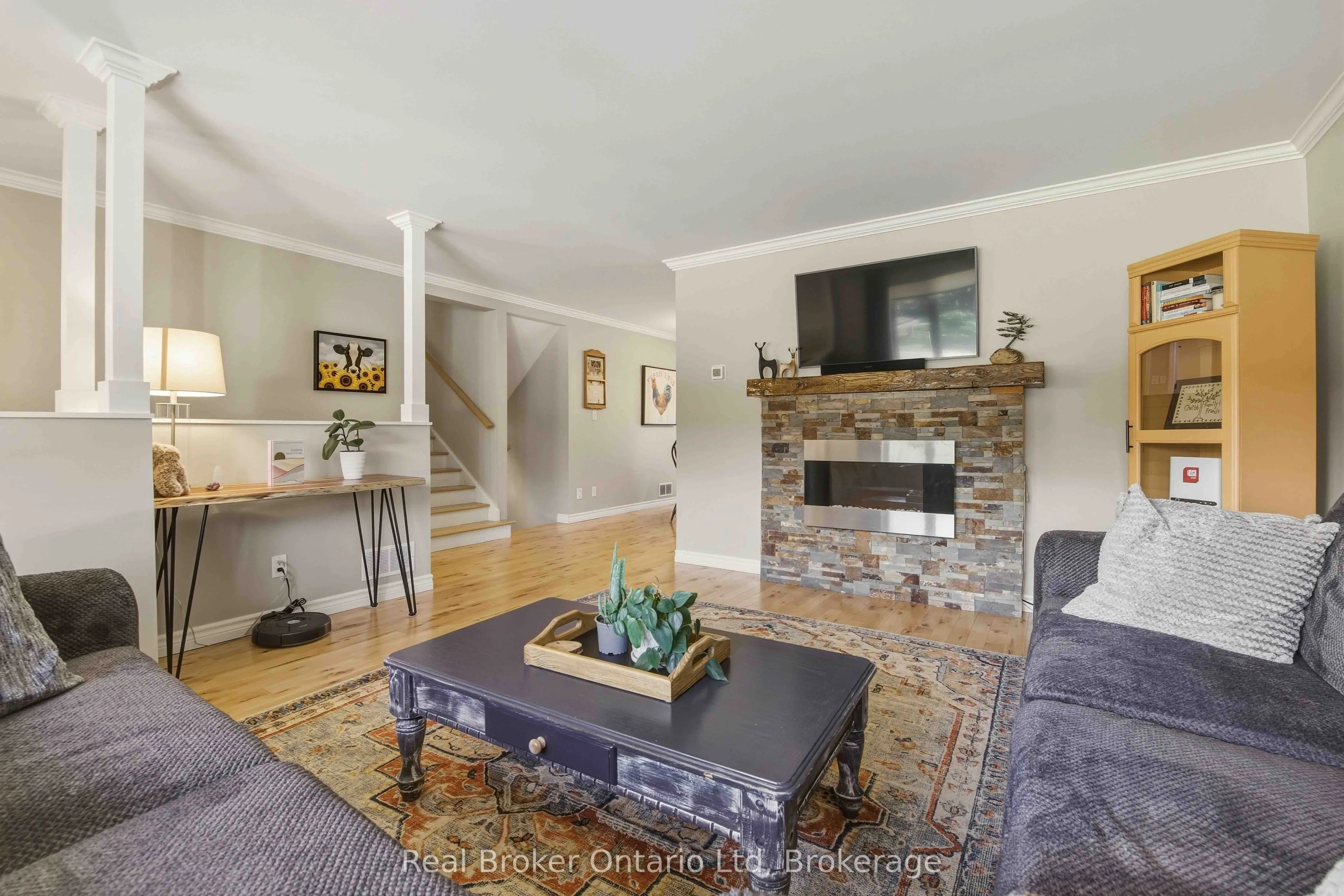126 5th Avenue E