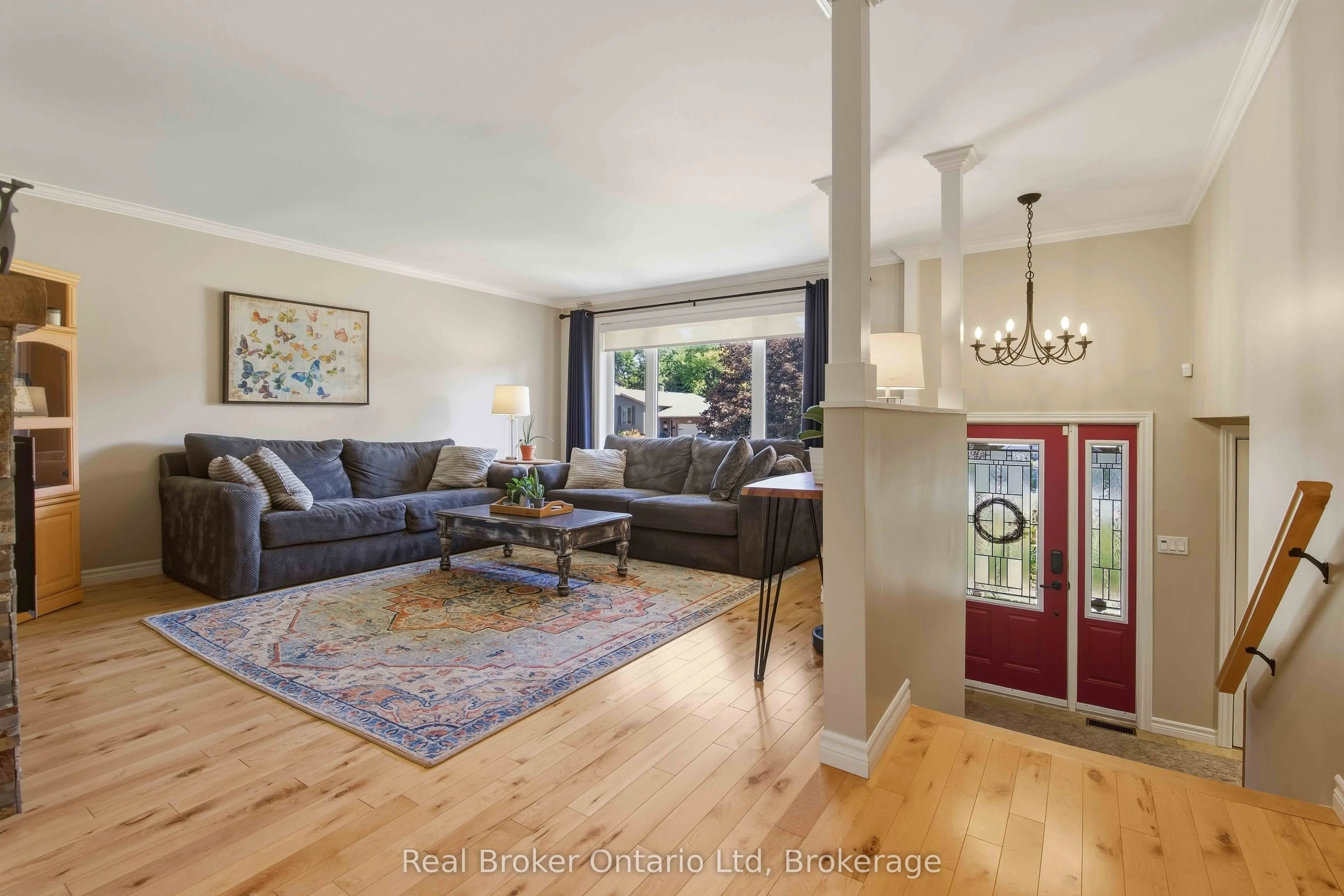 126 5th Avenue E