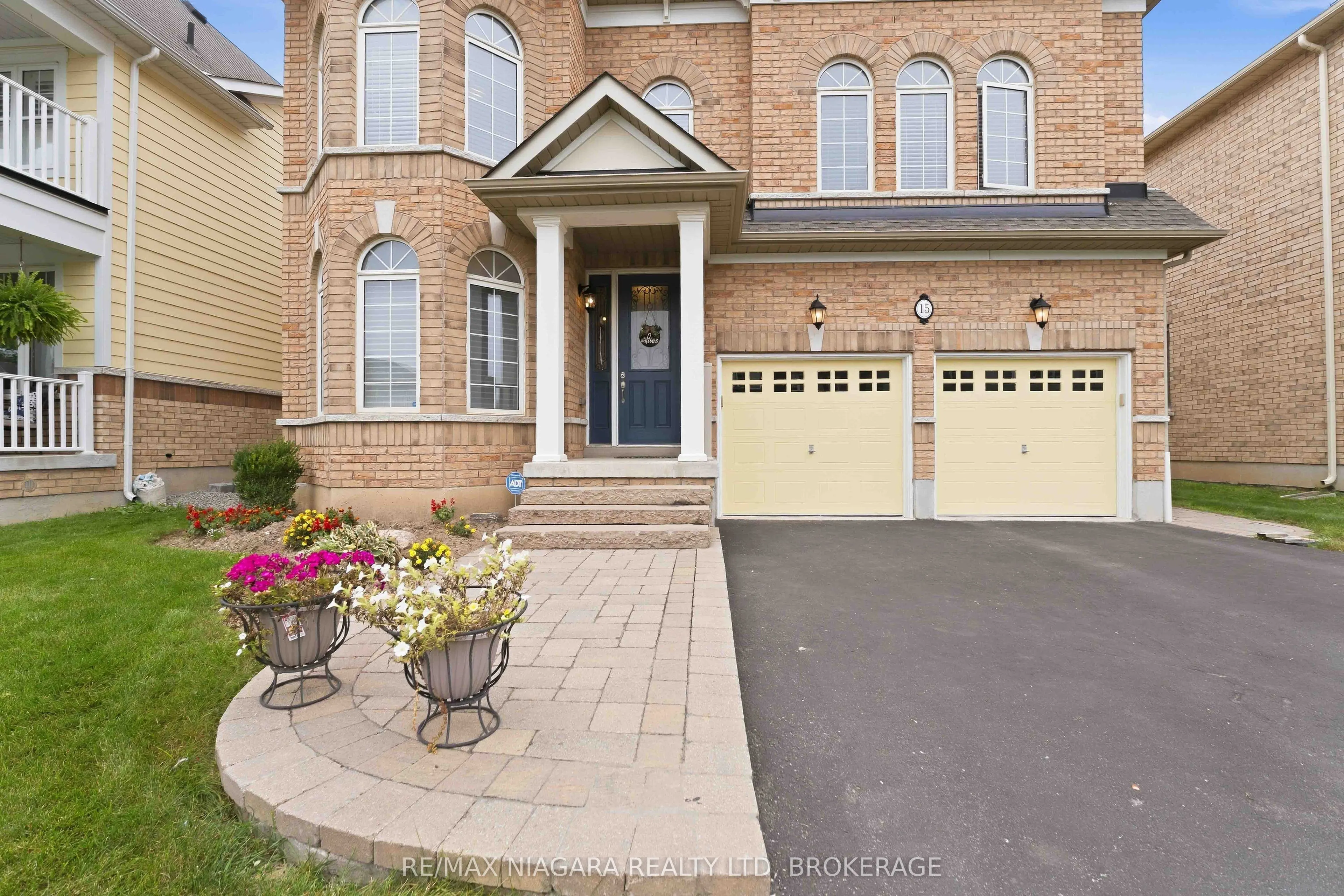 15 Fox Grape Road