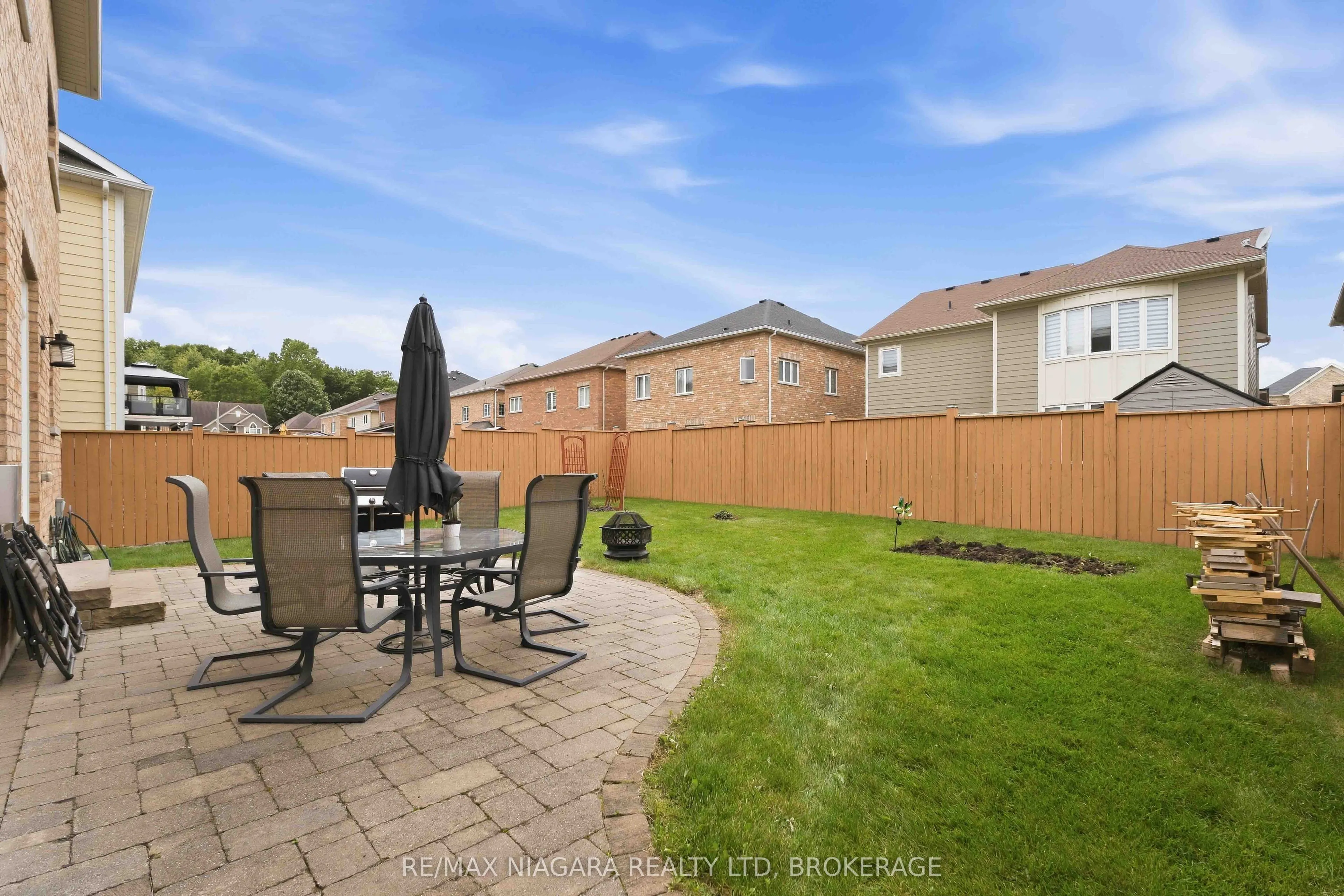 15 Fox Grape Road