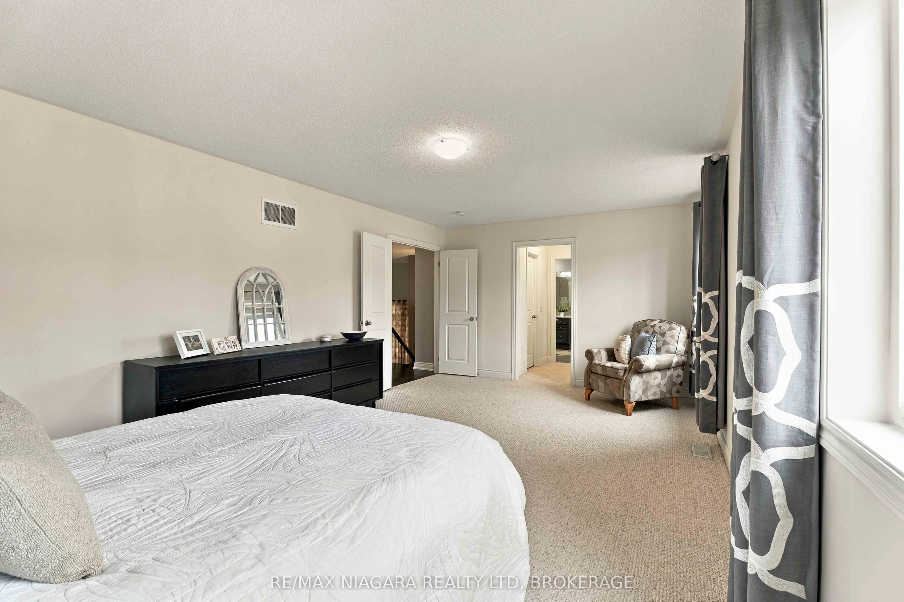 15 Fox Grape Road