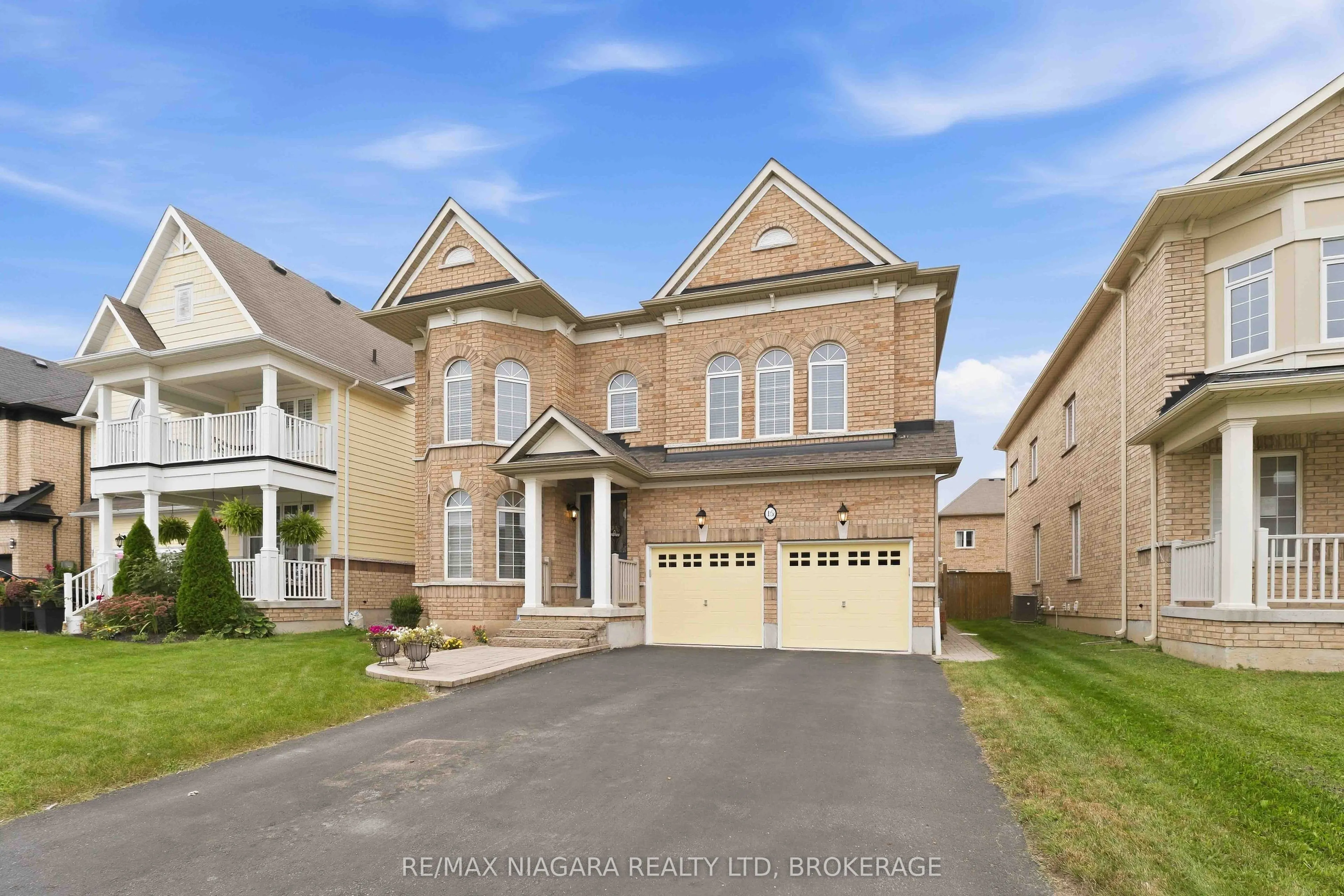 15 Fox Grape Road