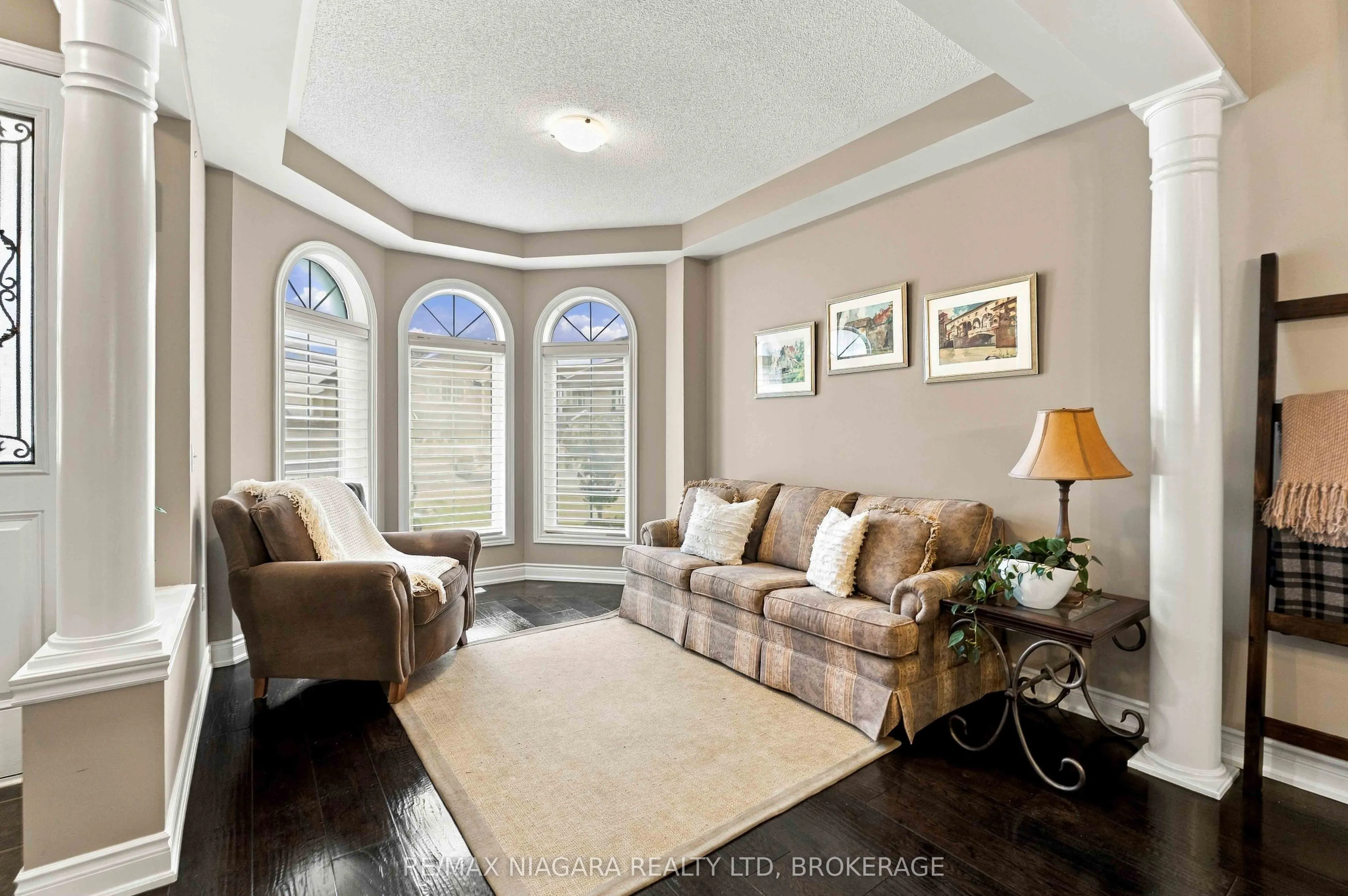 15 Fox Grape Road