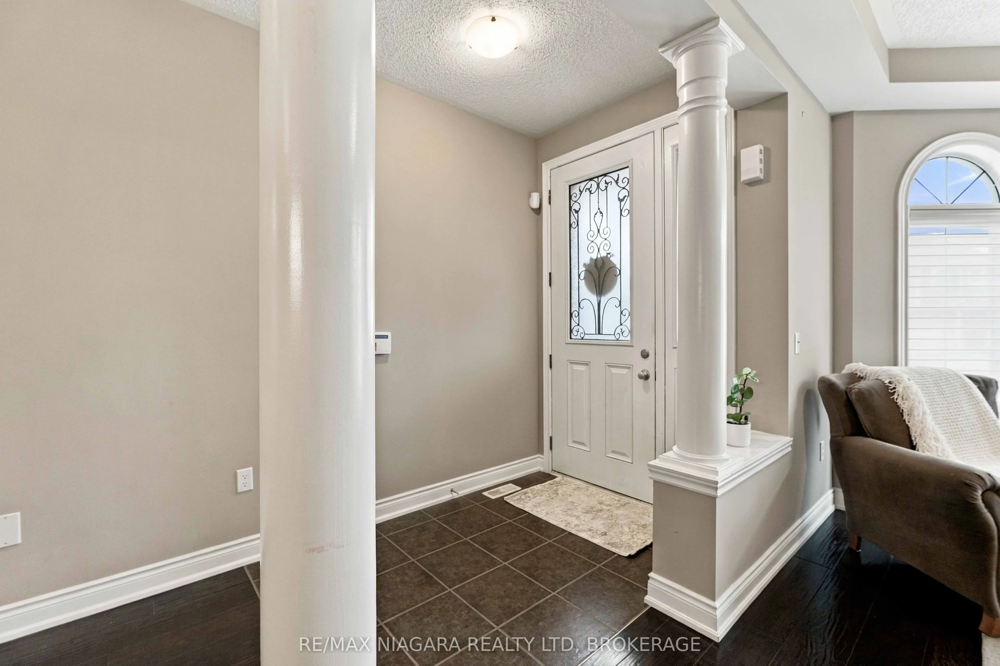 15 Fox Grape Road