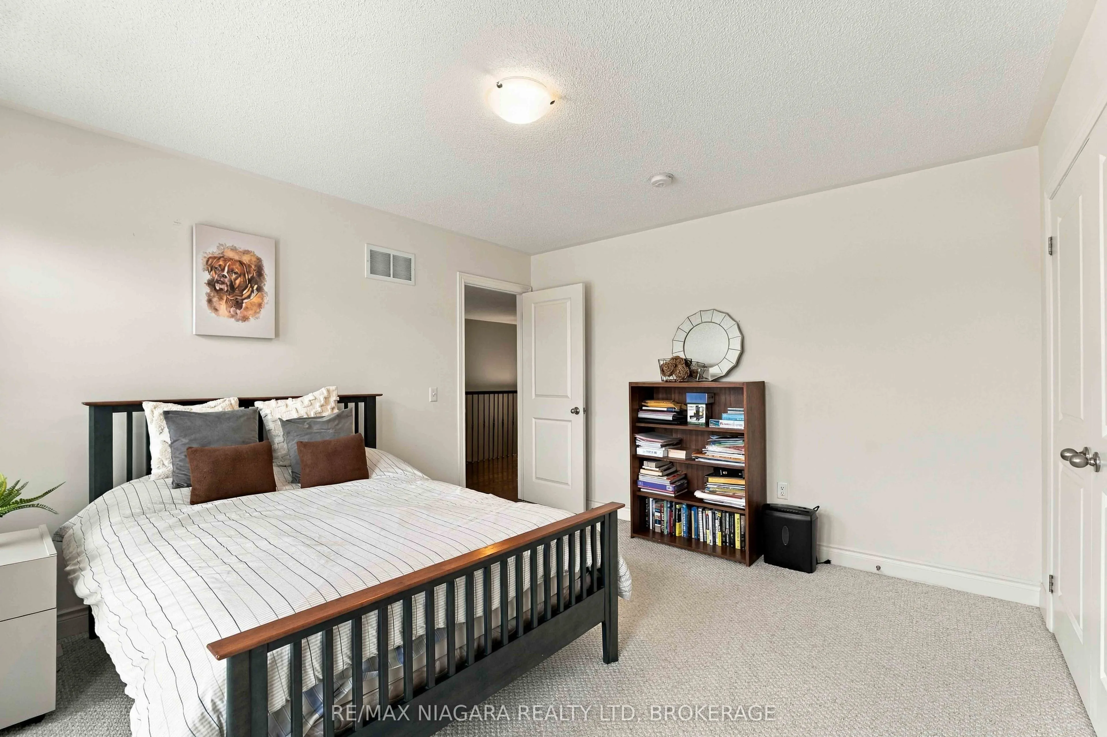 15 Fox Grape Road