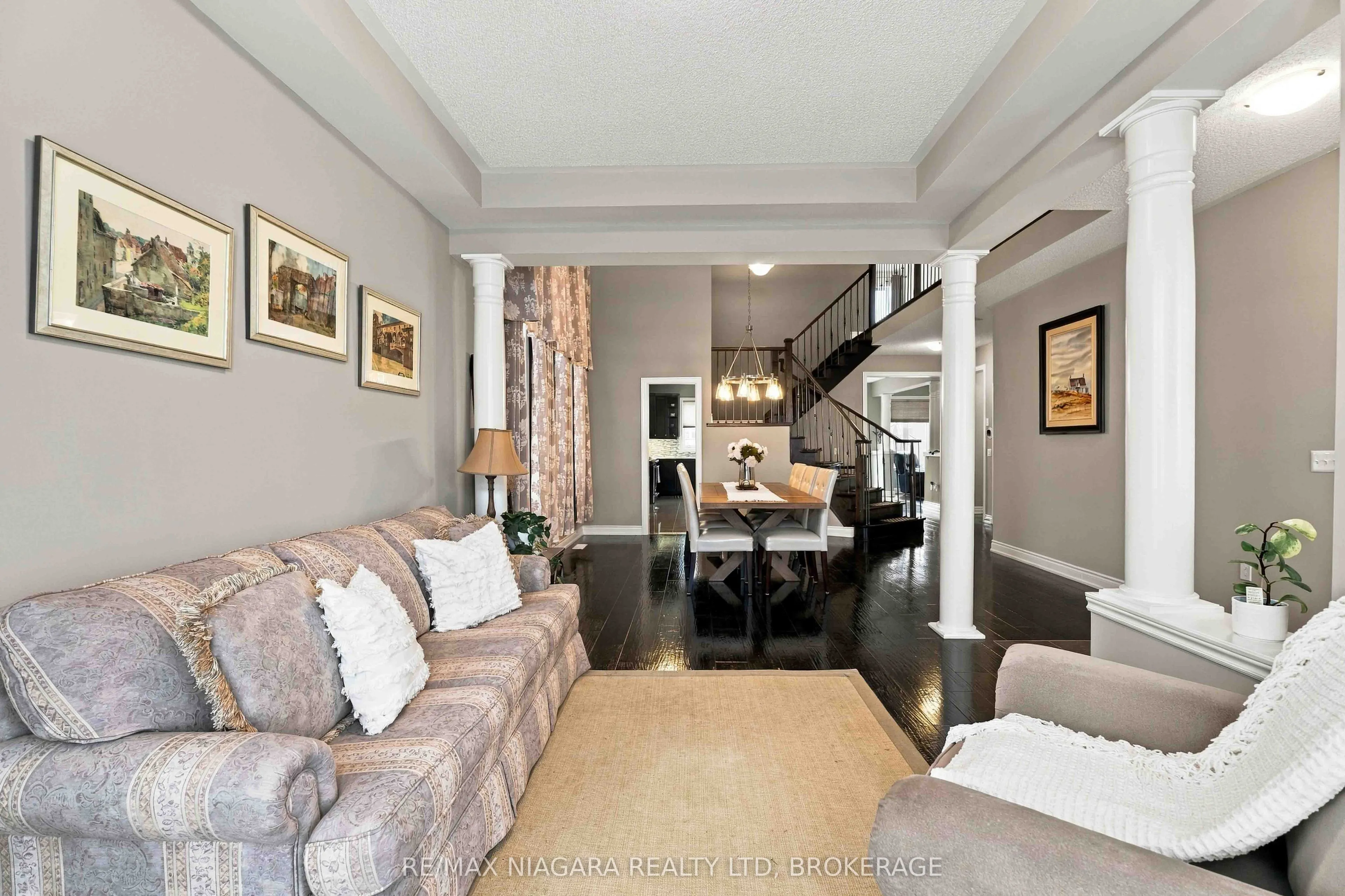 15 Fox Grape Road