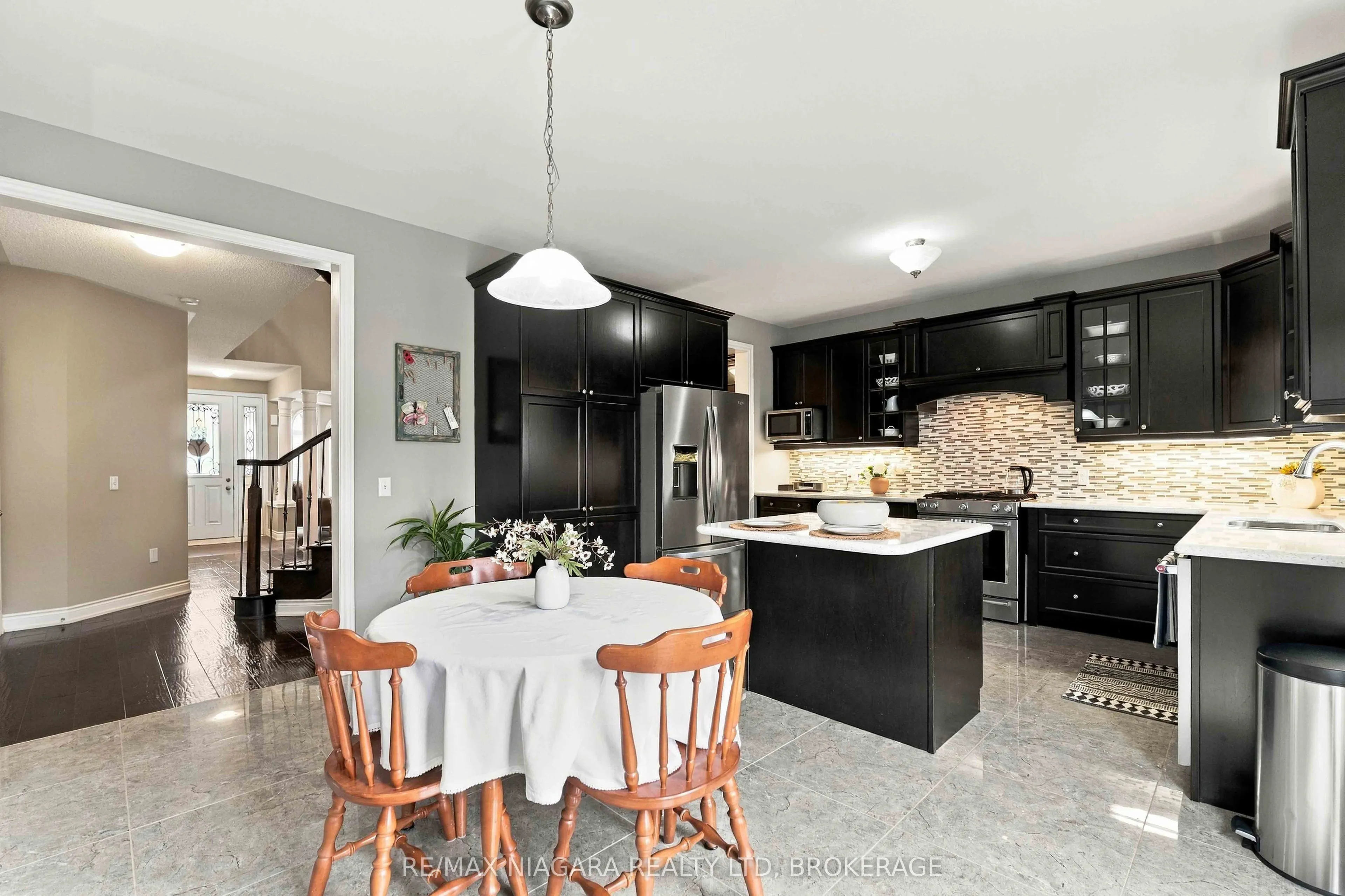15 Fox Grape Road