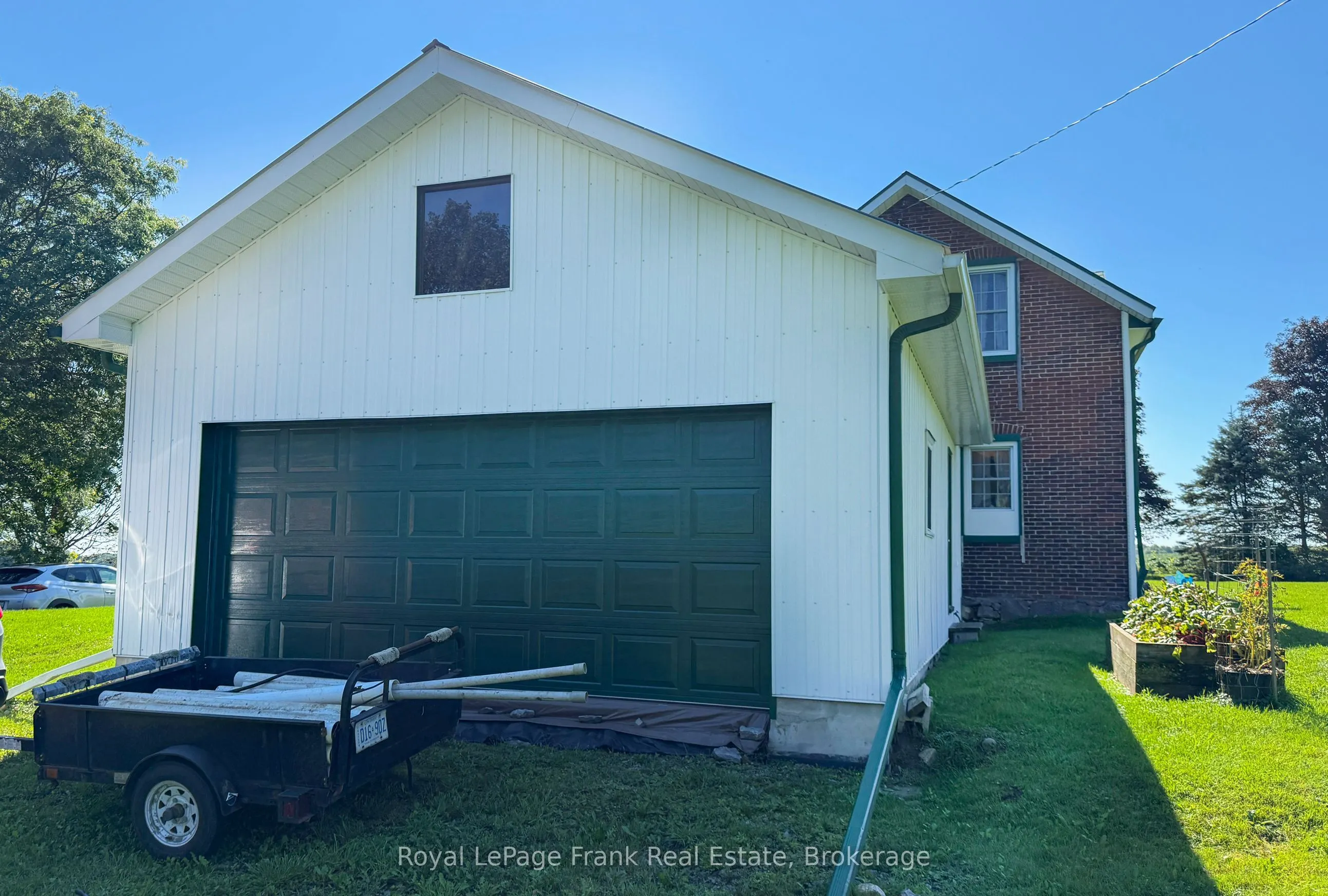 1350 4Th Line Road