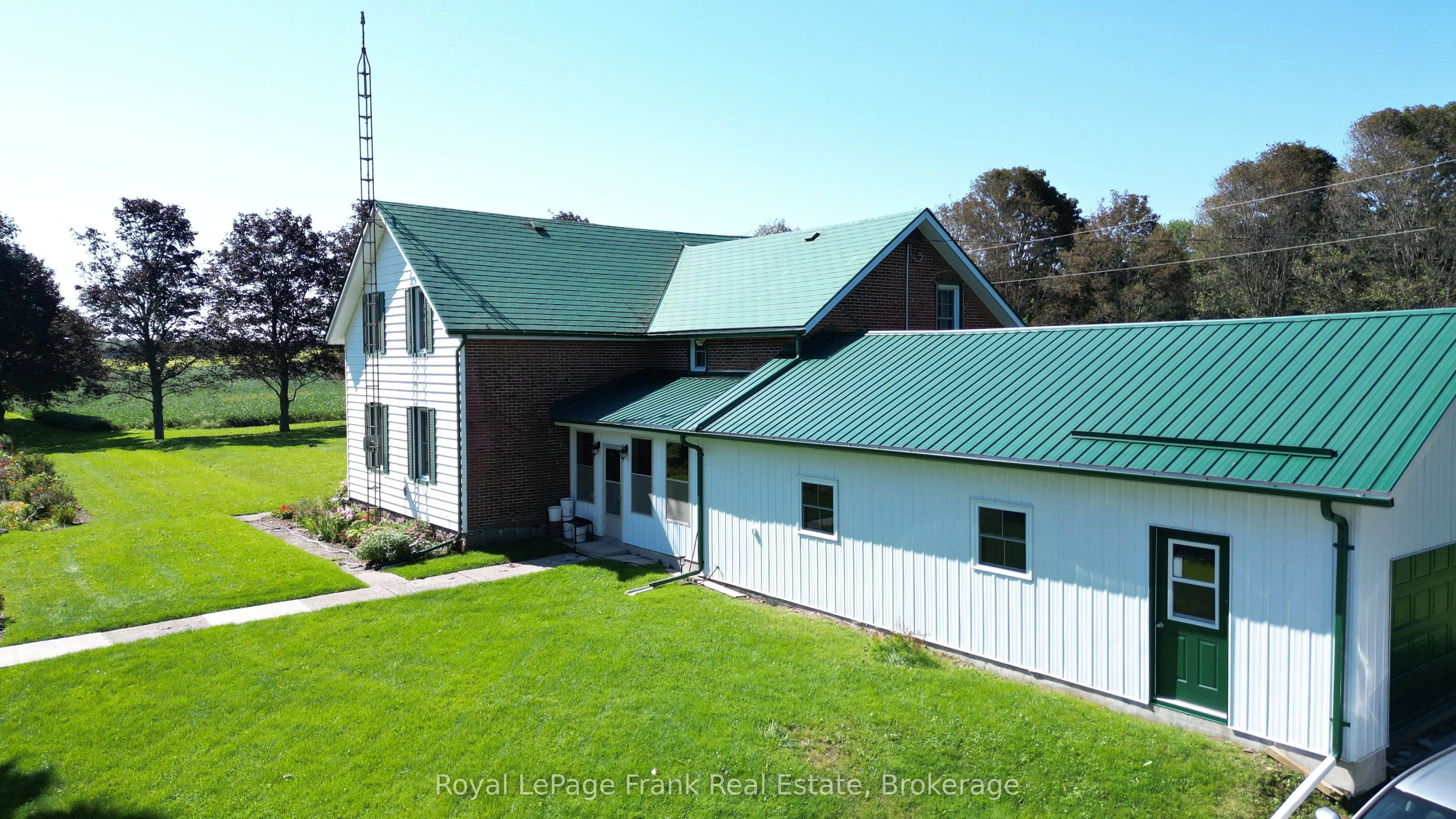 1350 4Th Line Road