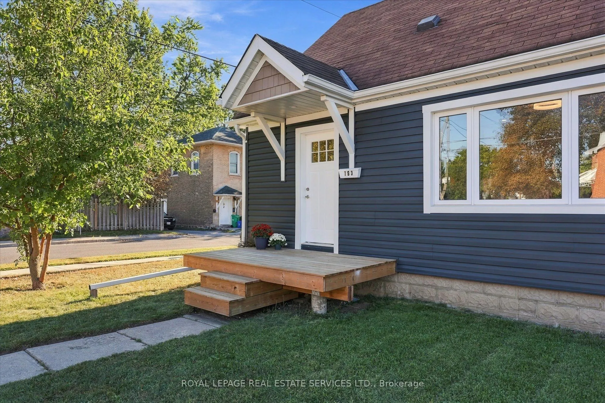 193 Rutherford Avenue
