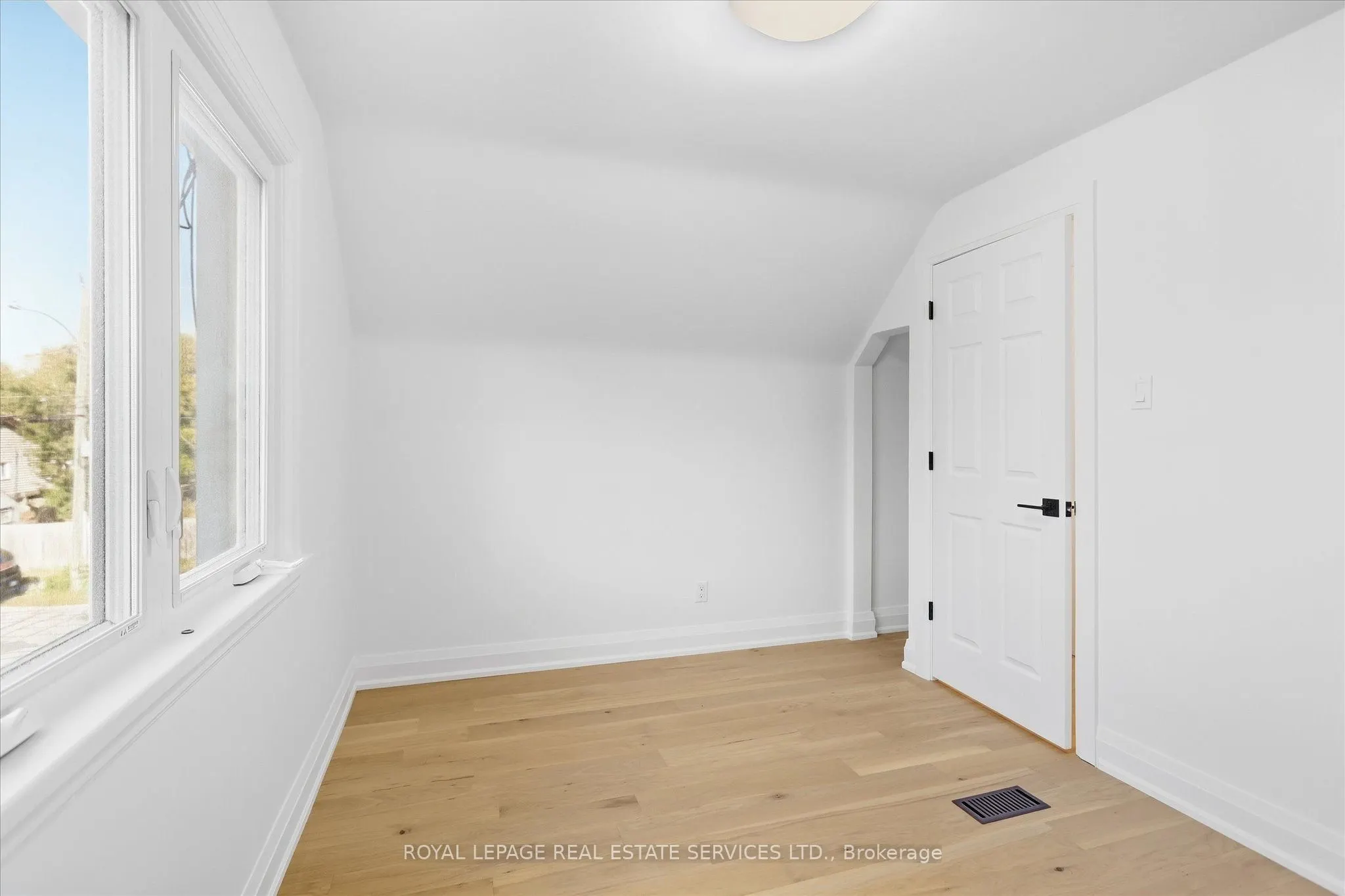 193 Rutherford Avenue