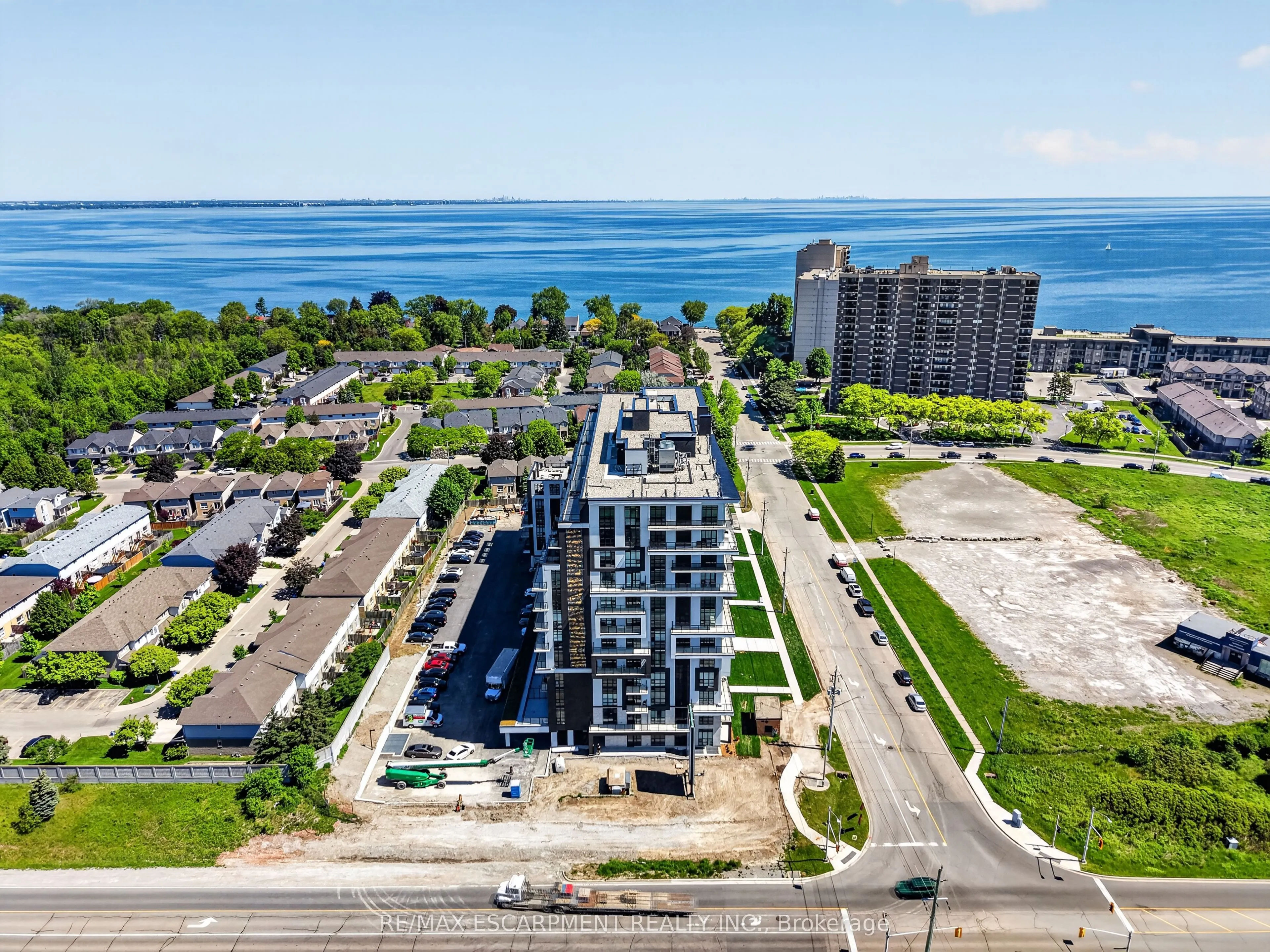 461 Green Road #718