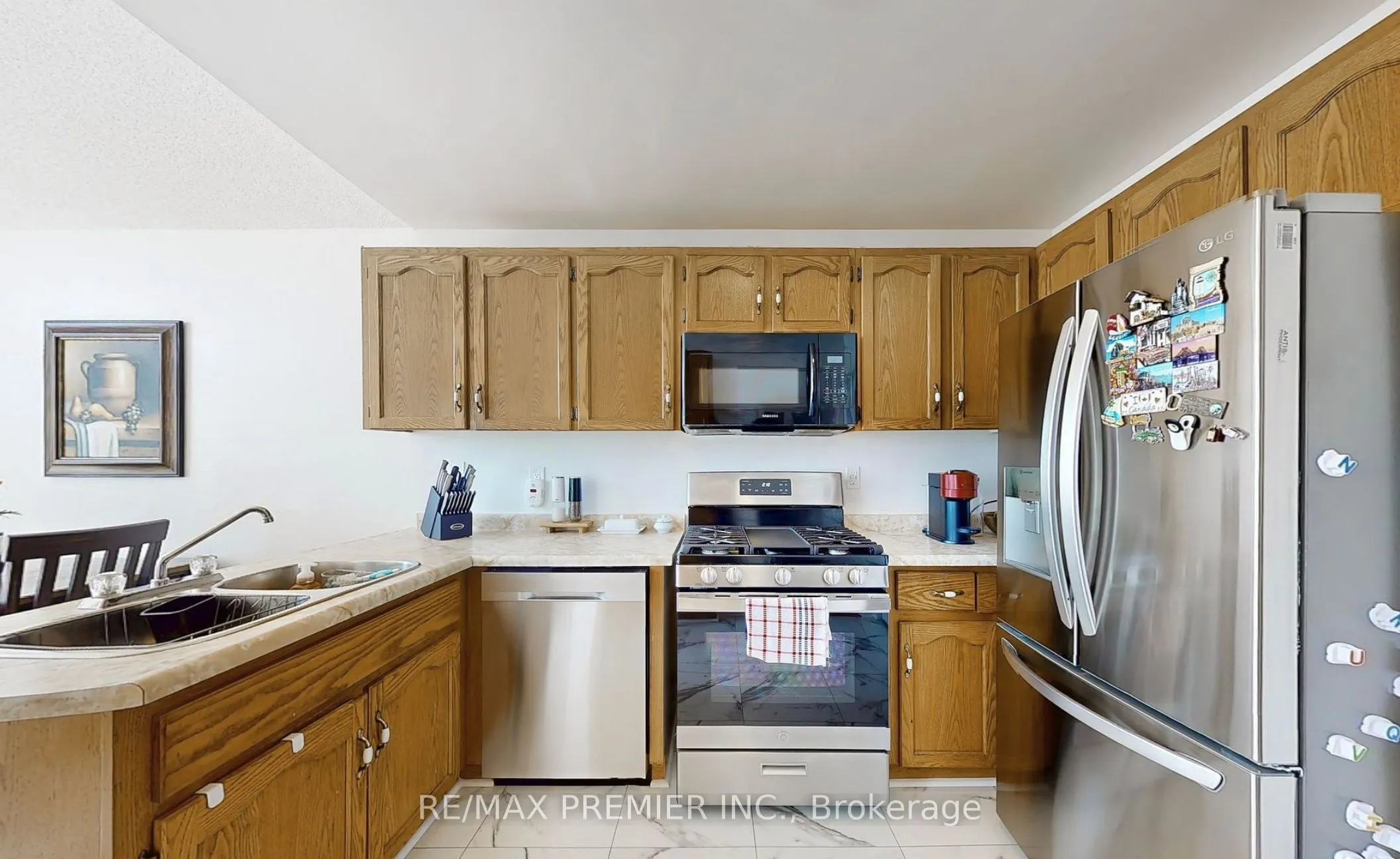 9 Wentworth Drive #13
