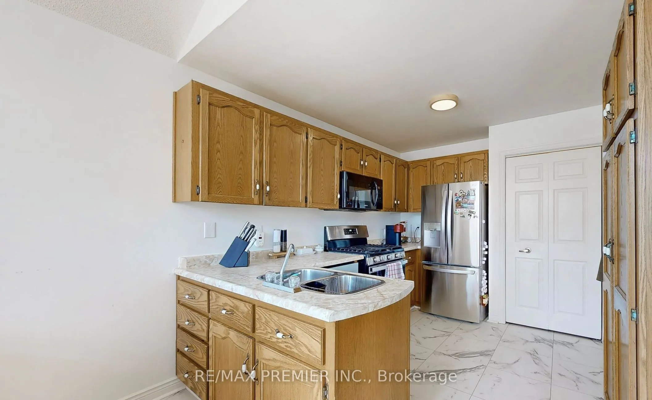 9 Wentworth Drive #13