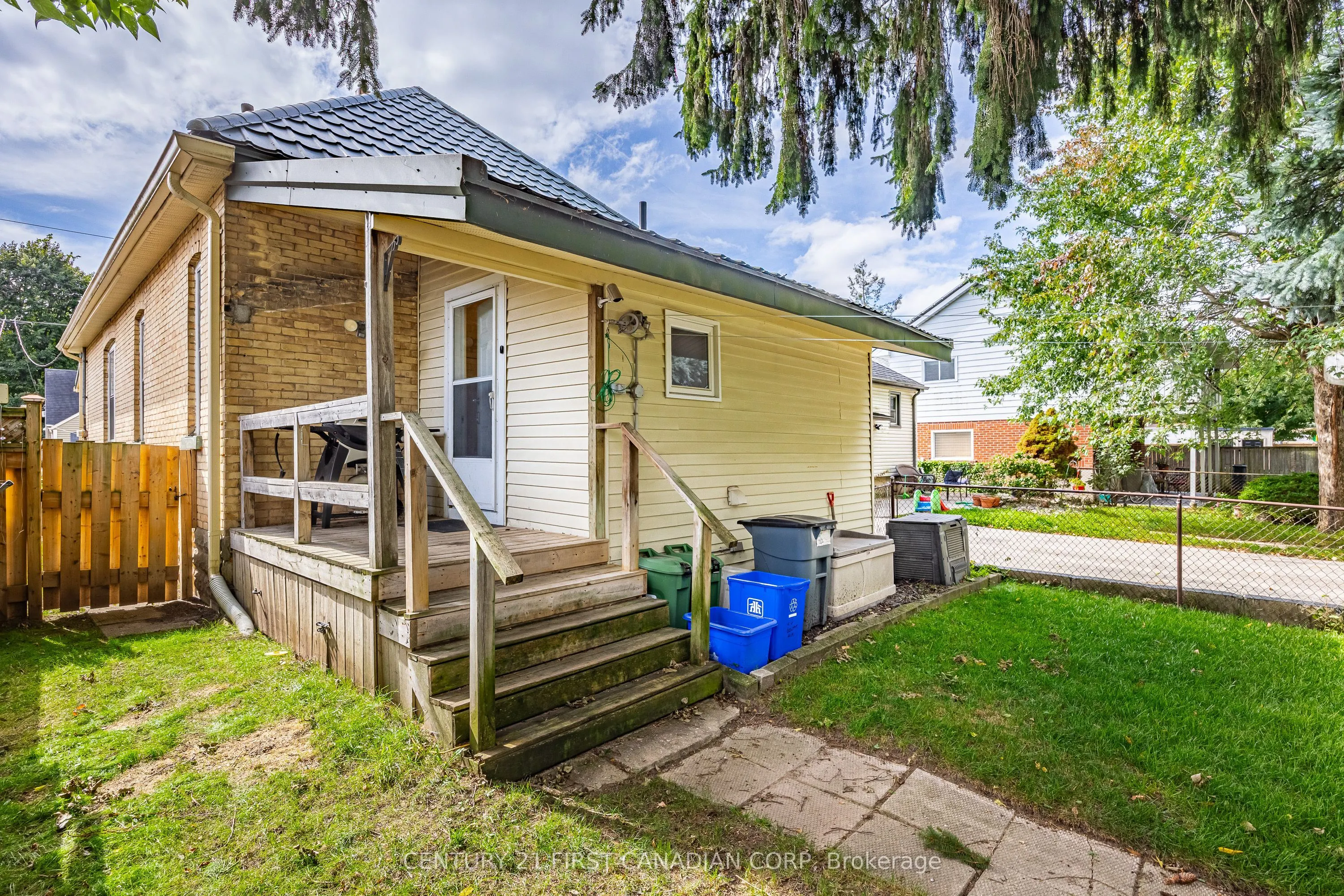 60 Beattie Avenue