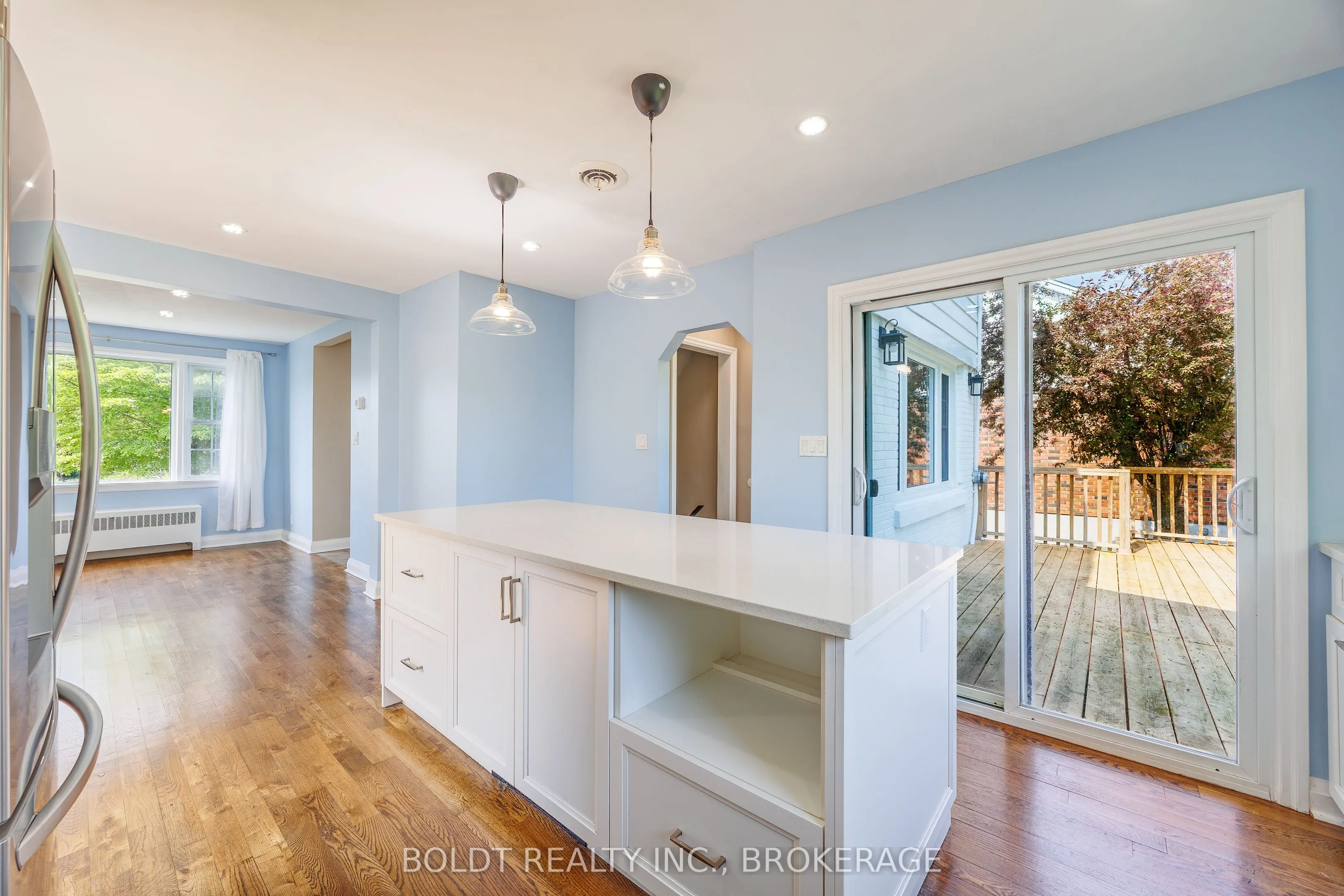 35 Rivercrest Drive