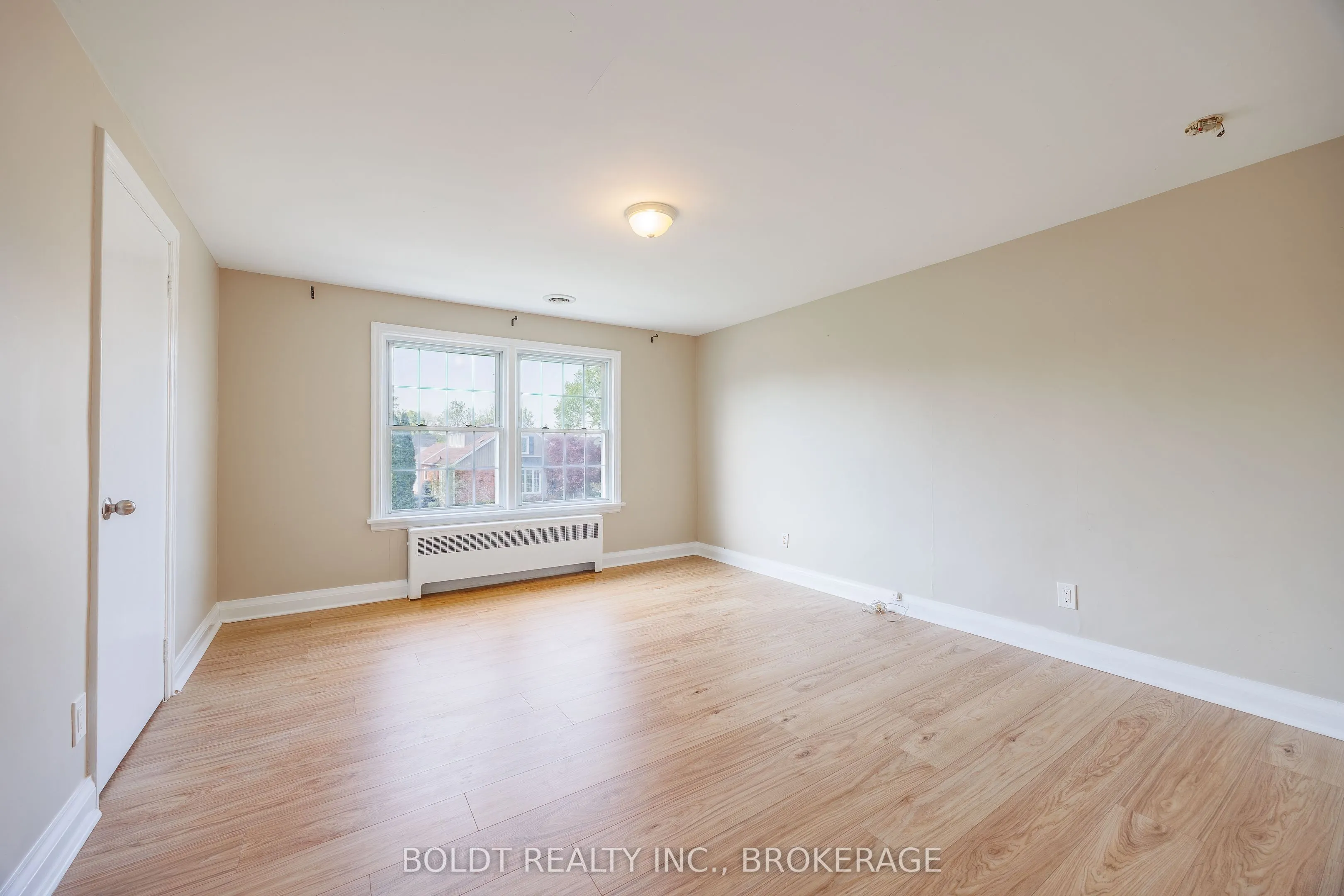 35 Rivercrest Drive