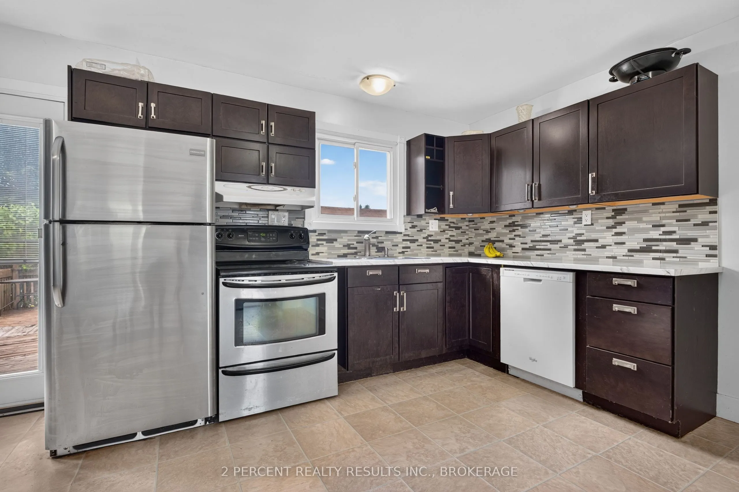 1046 Pinewood Place