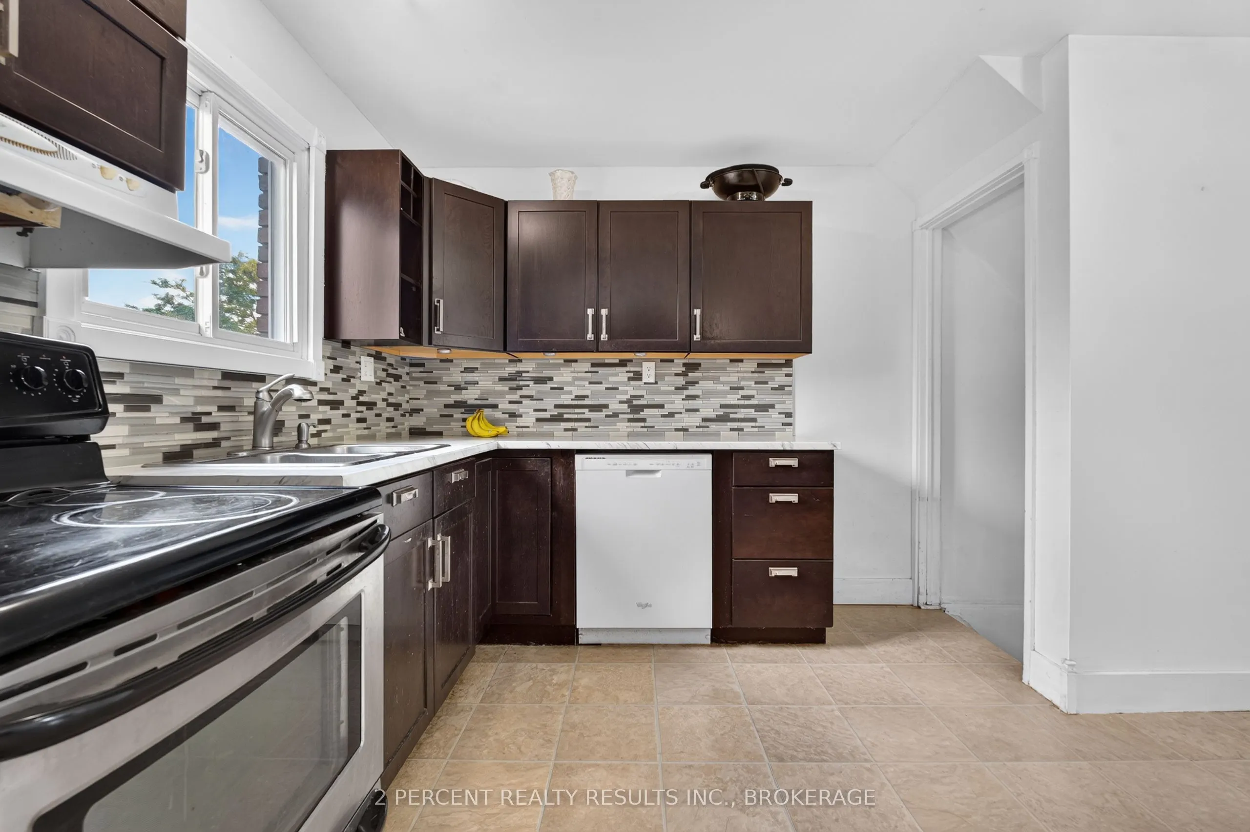 1046 Pinewood Place