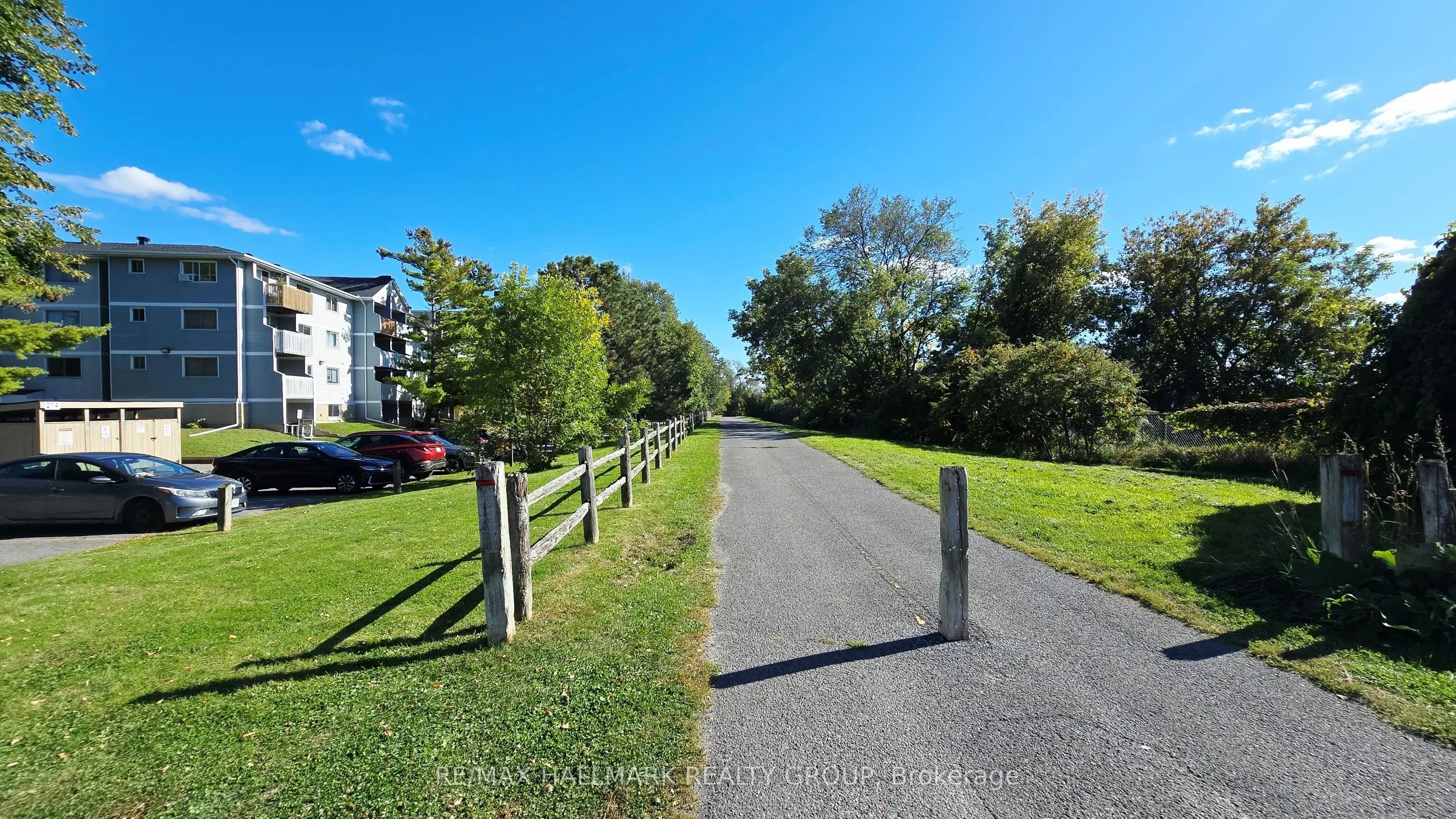 214 Viewmount Drive #101