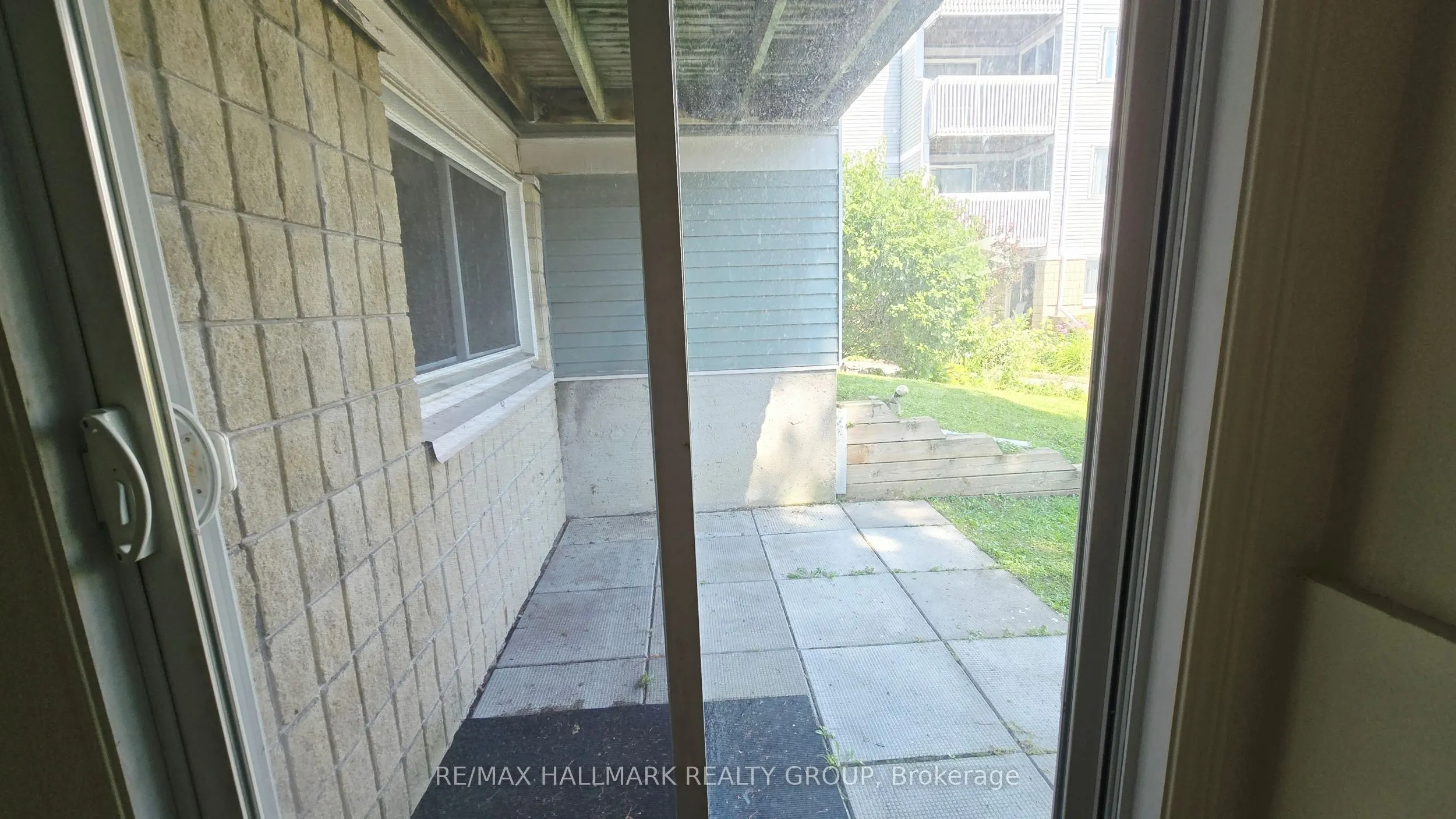 214 Viewmount Drive #101