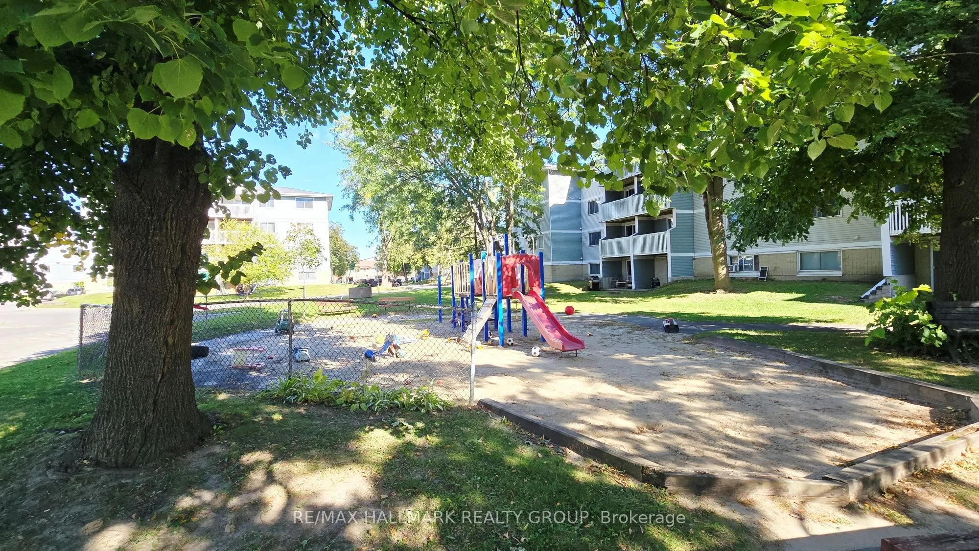214 Viewmount Drive #101