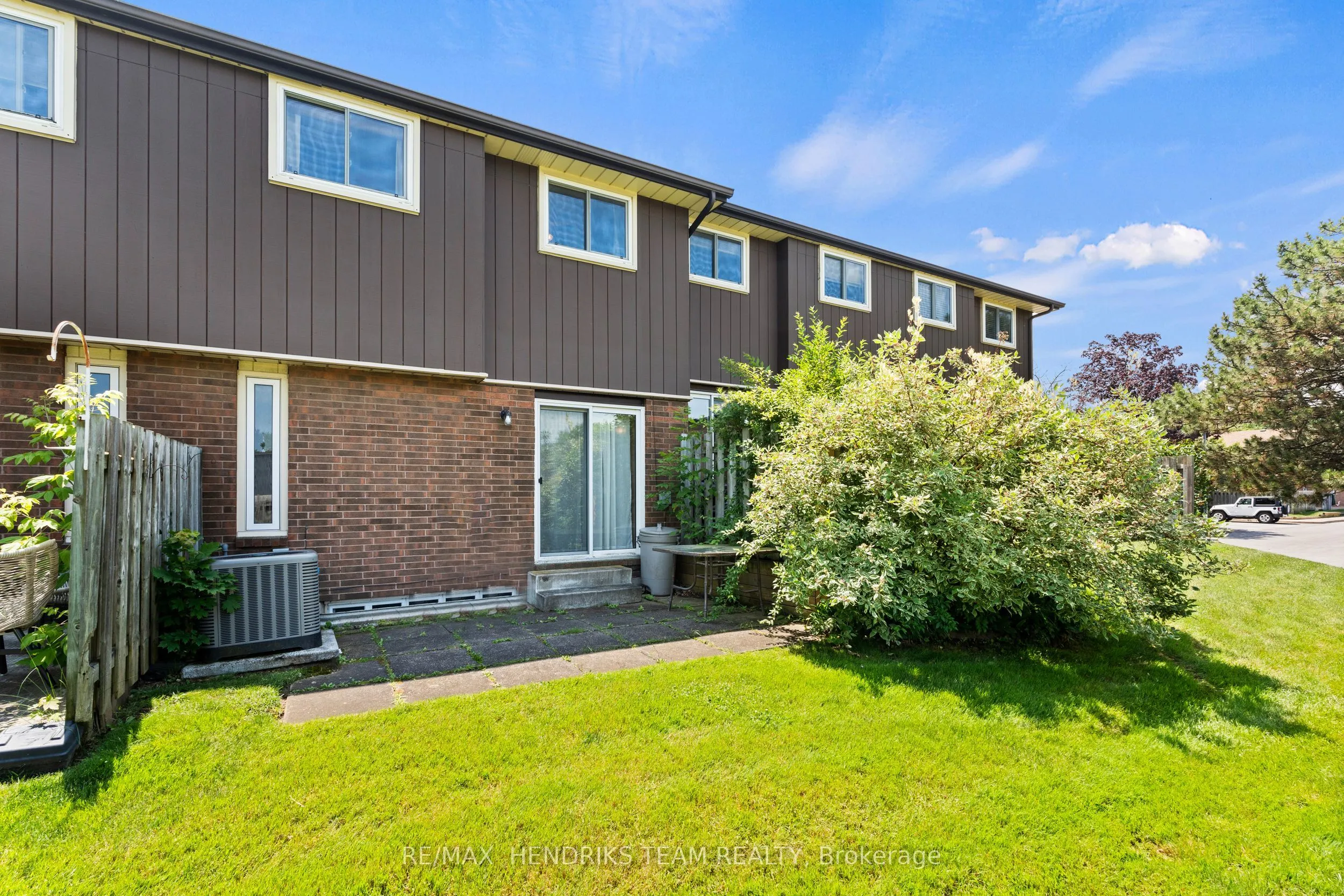 64 Forster Street #20
