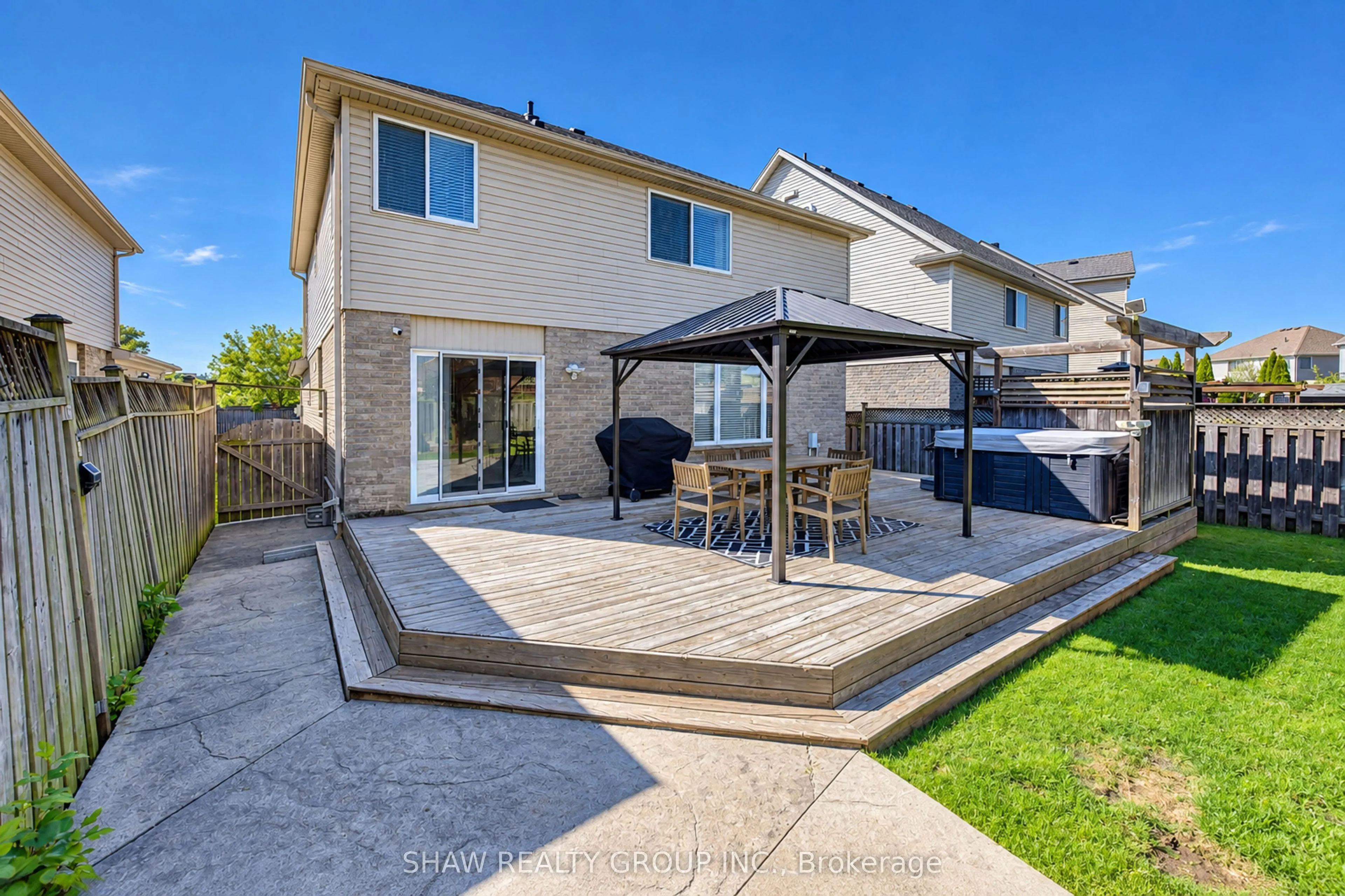 88 Decaro Crescent