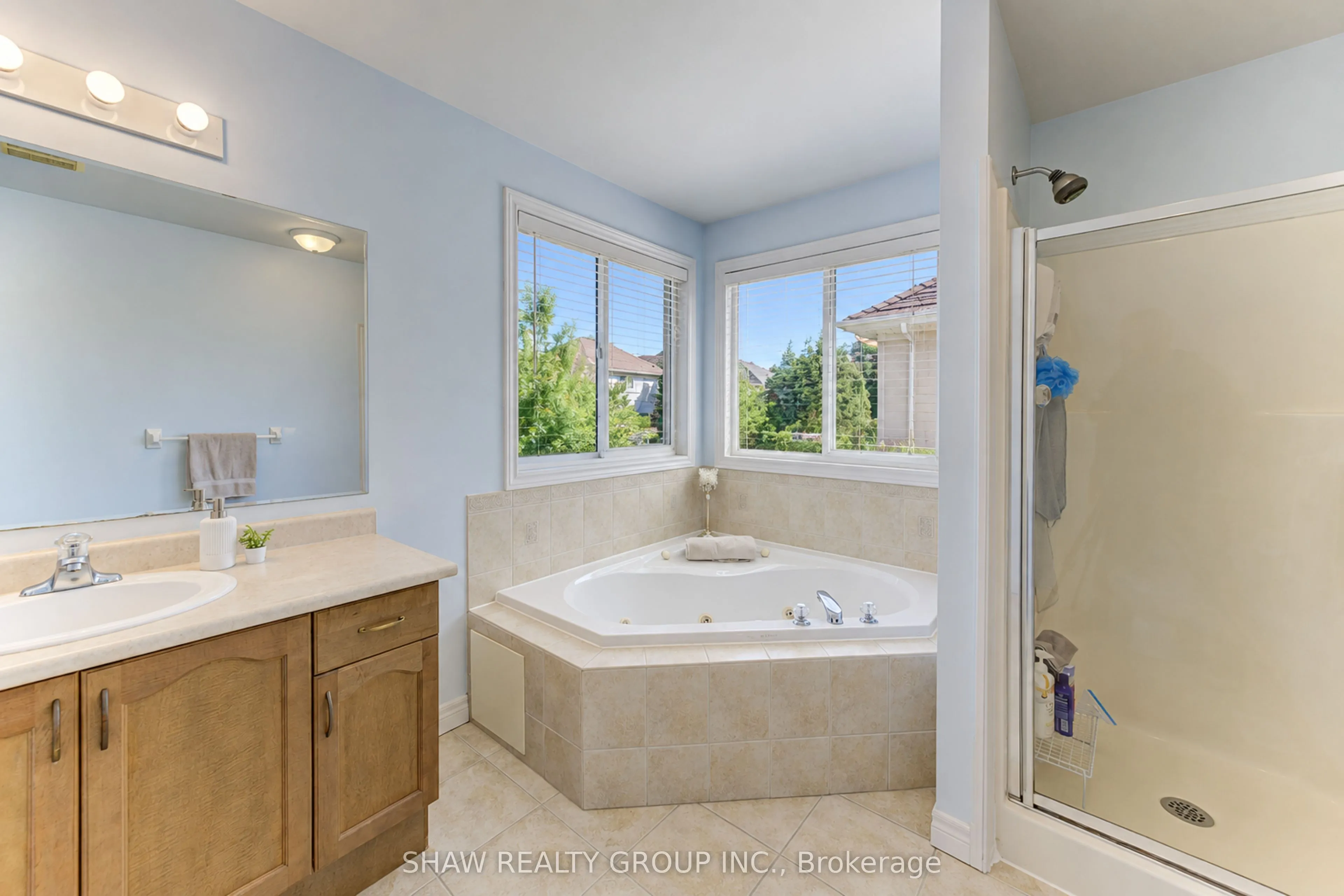 88 Decaro Crescent