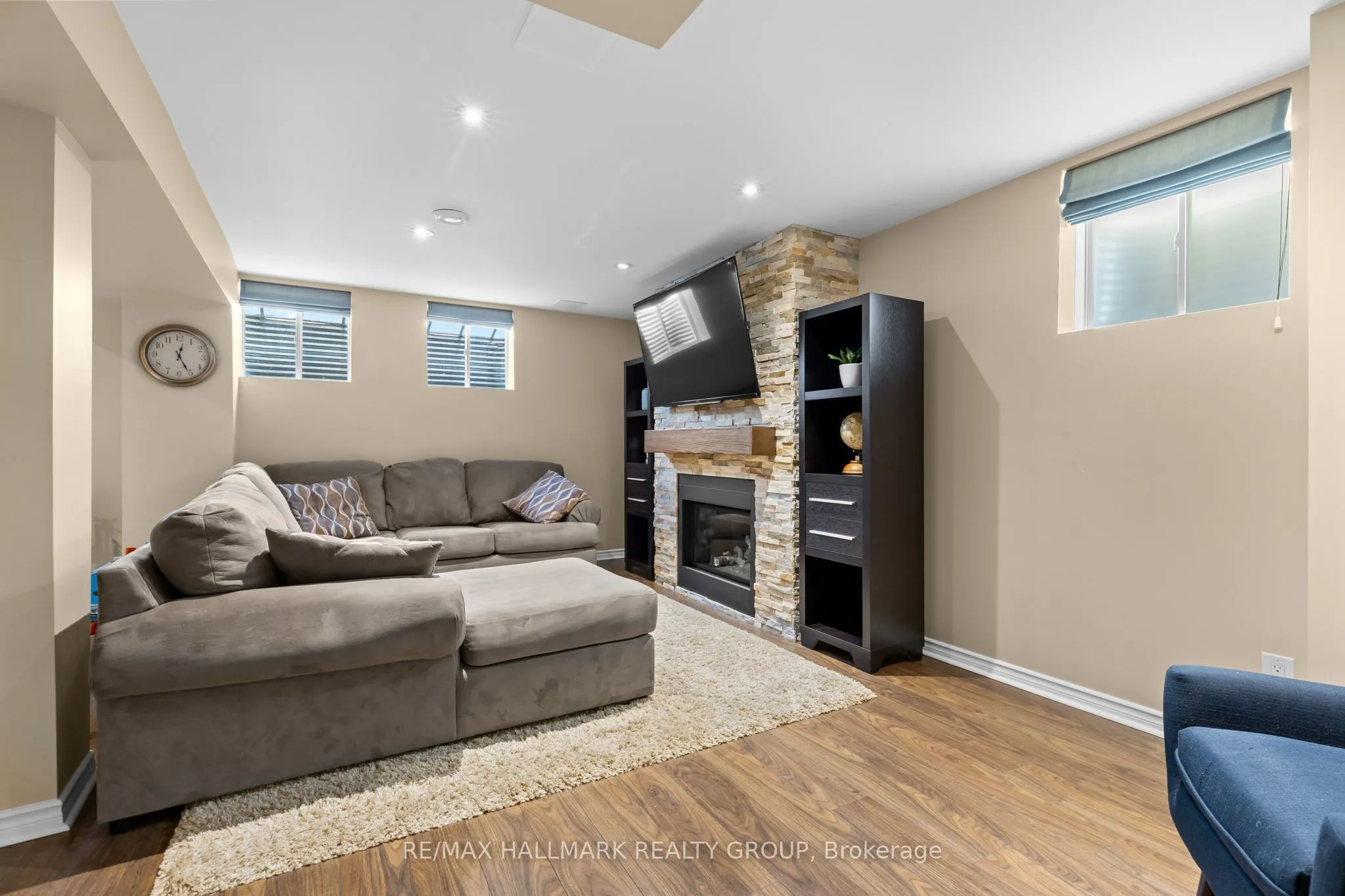 223 Serra Ridge