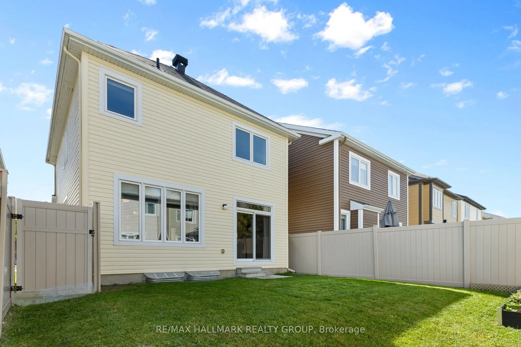 223 Serra Ridge