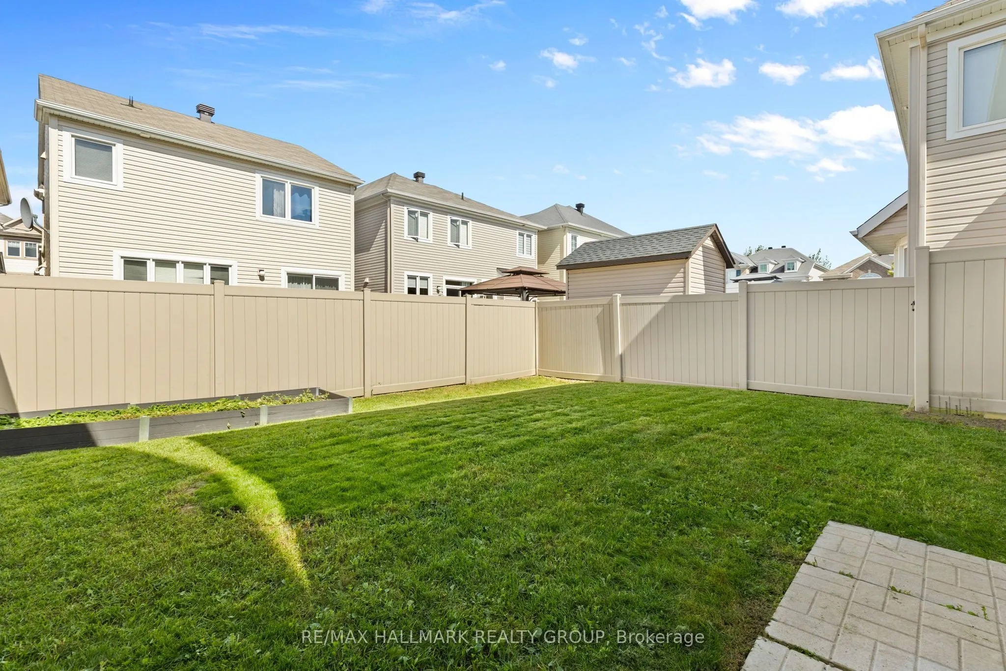 223 Serra Ridge