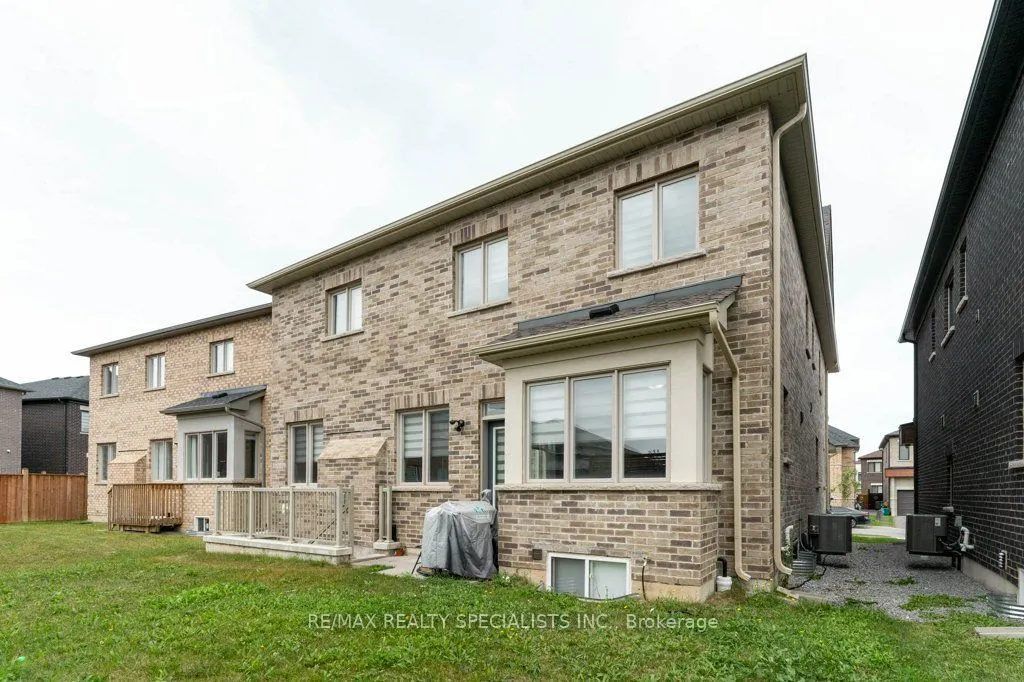 7 Grierson Trail #Upper