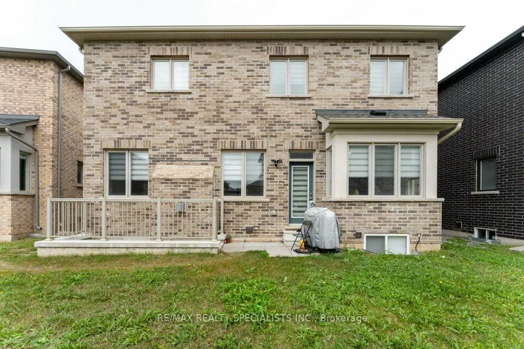 7 Grierson Trail #Upper
