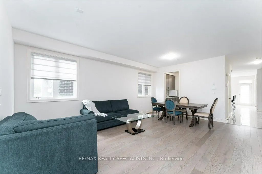 7 Grierson Trail #Upper