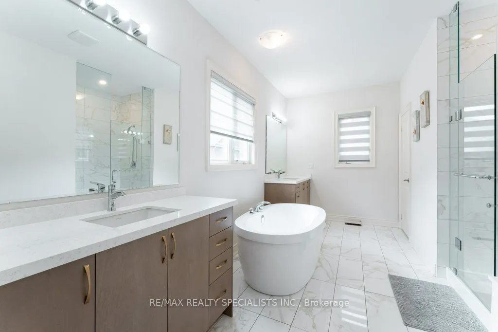 7 Grierson Trail #Upper