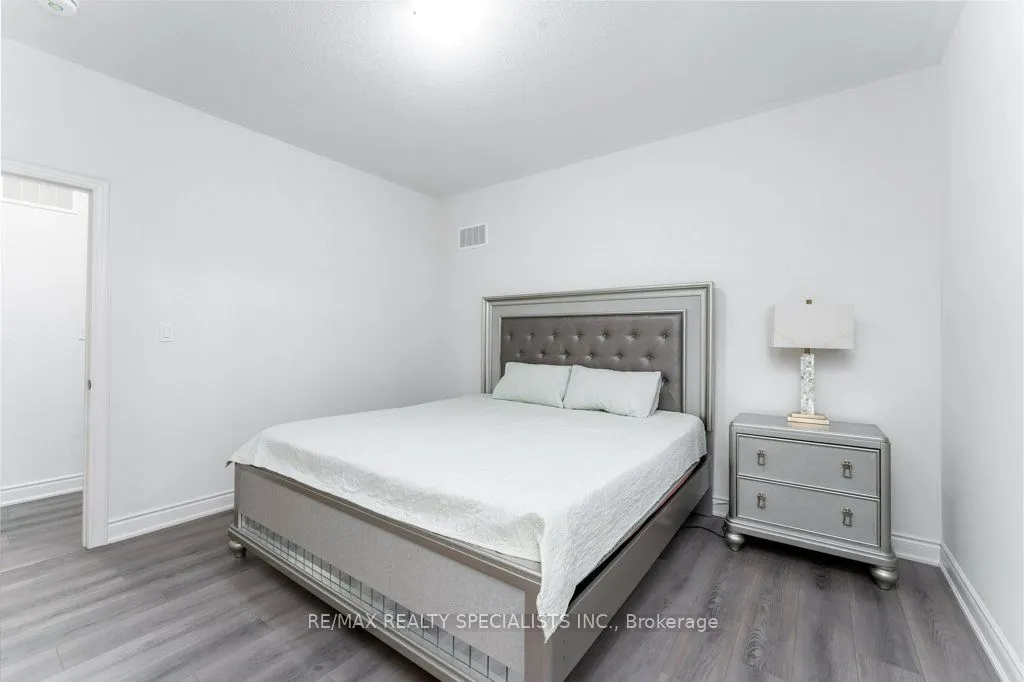 7 Grierson Trail #Upper
