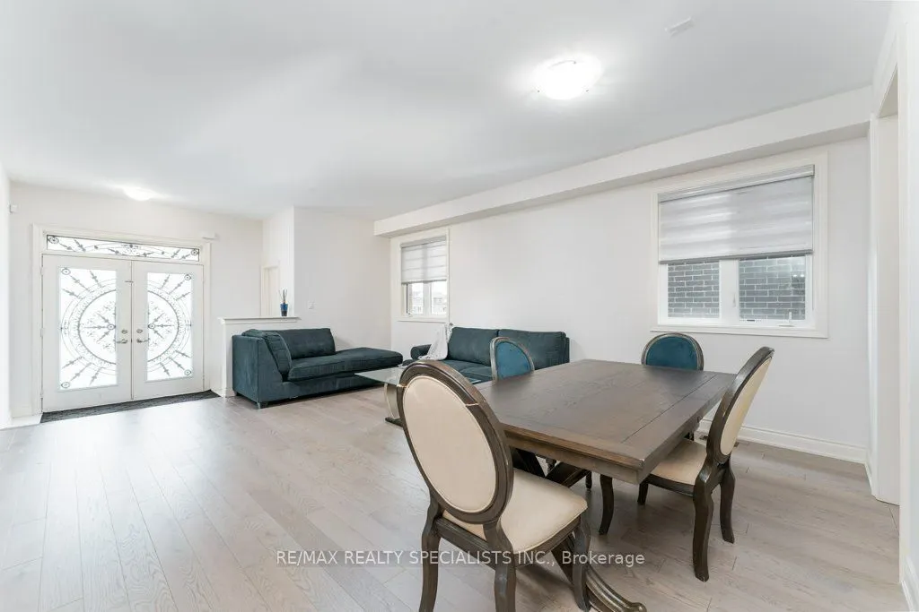 7 Grierson Trail #Upper