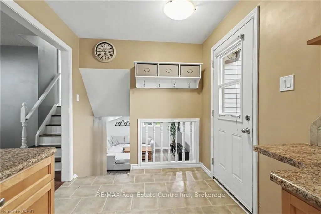 484B RED FOX Road