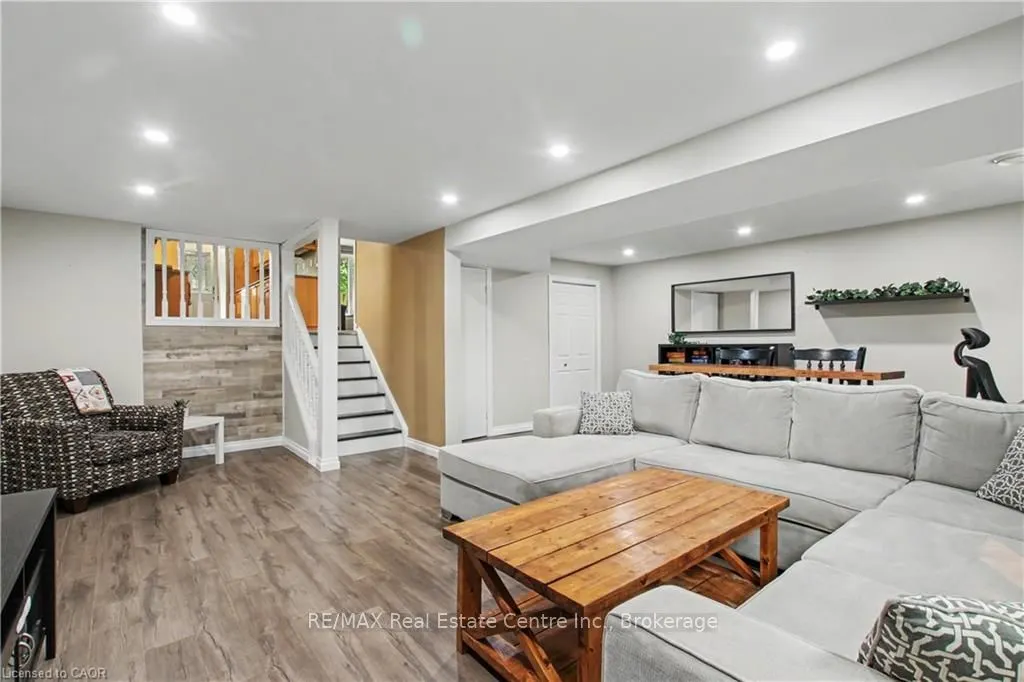 484B RED FOX Road