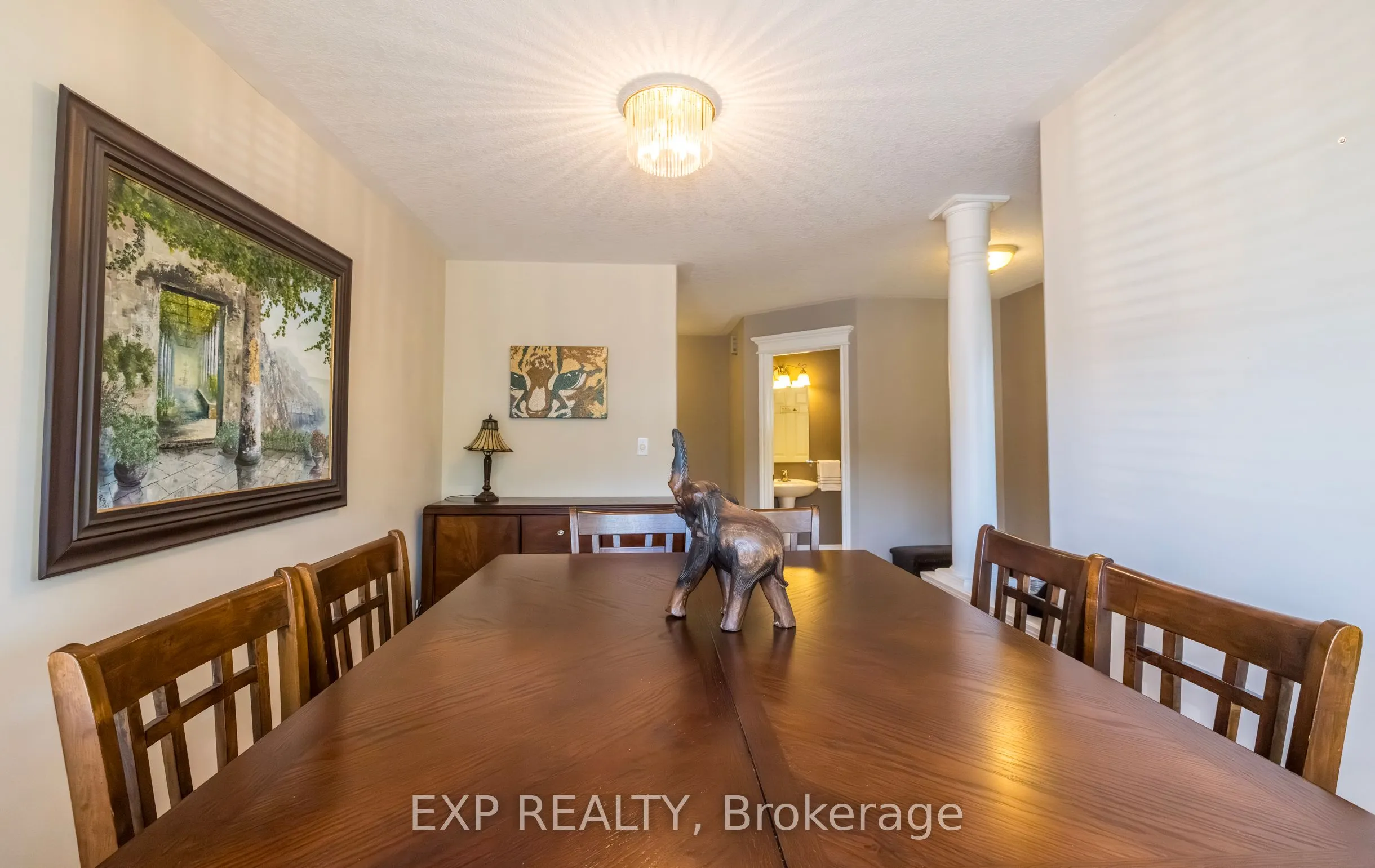 105 Hampson Crescent