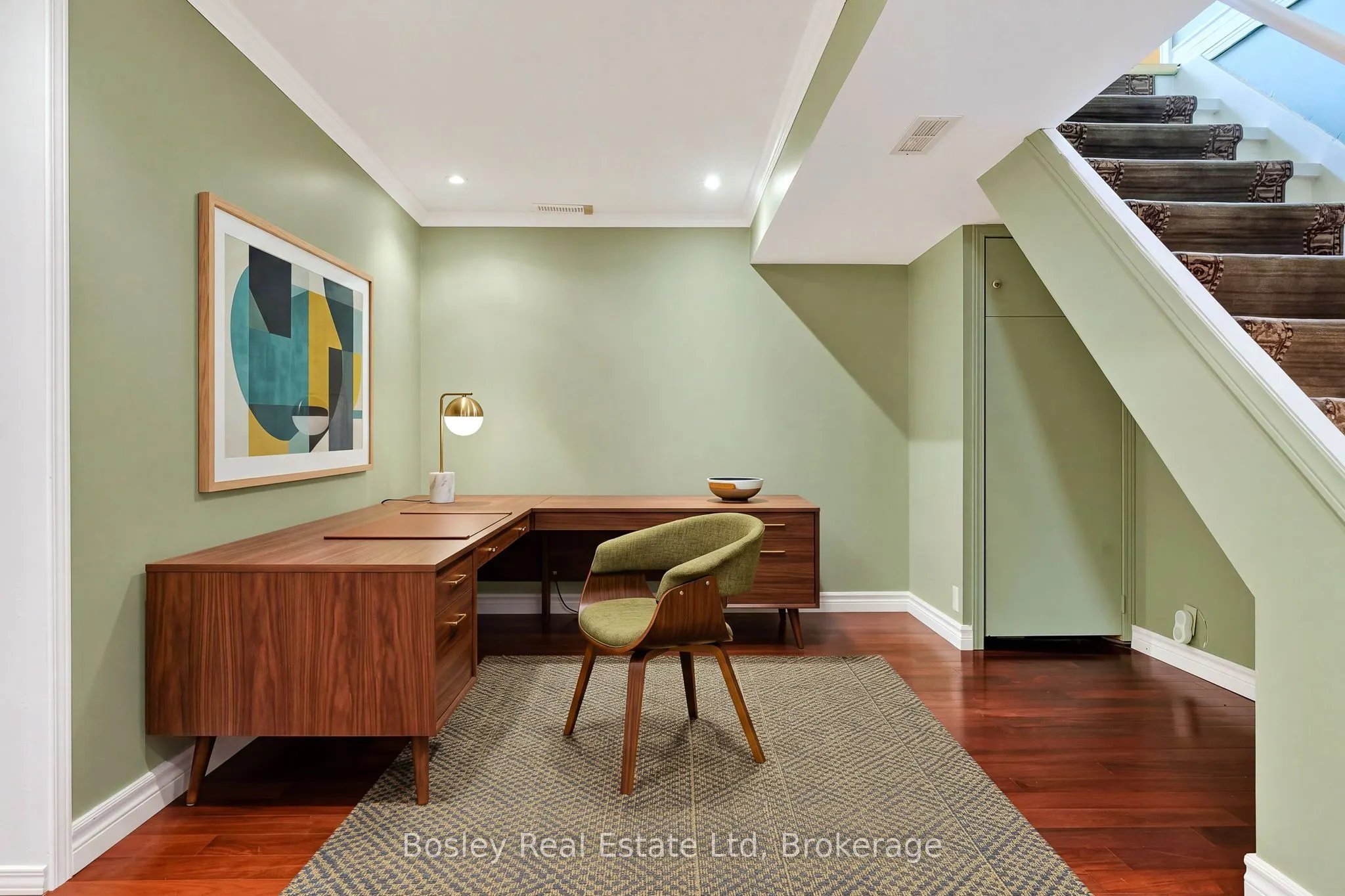 5 Ralston Drive