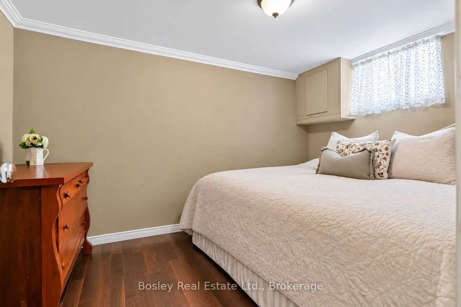 5 Ralston Drive
