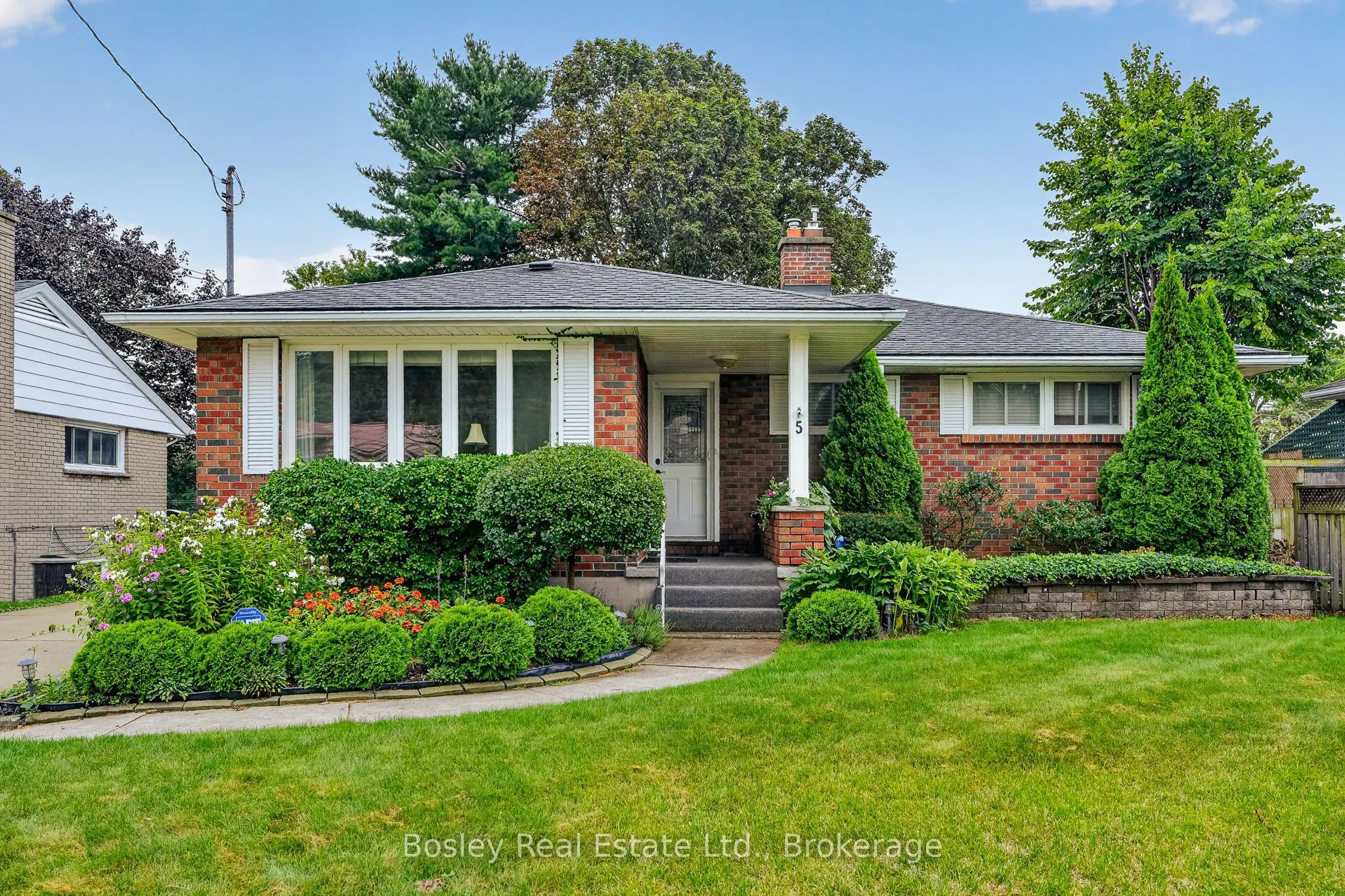 5 Ralston Drive