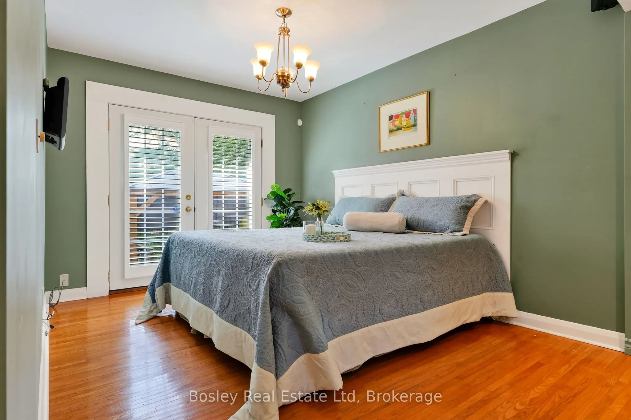 5 Ralston Drive