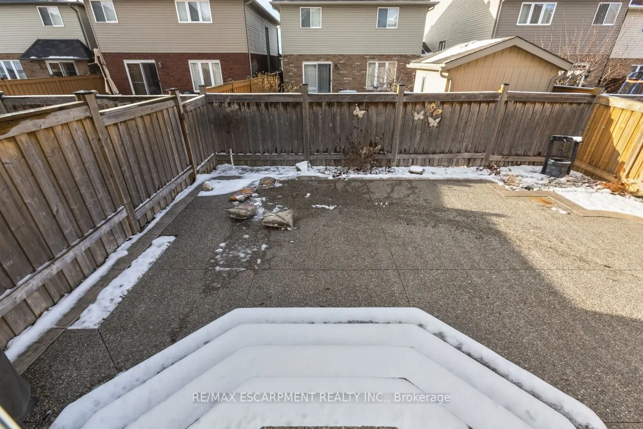 183 Pelech Crescent
