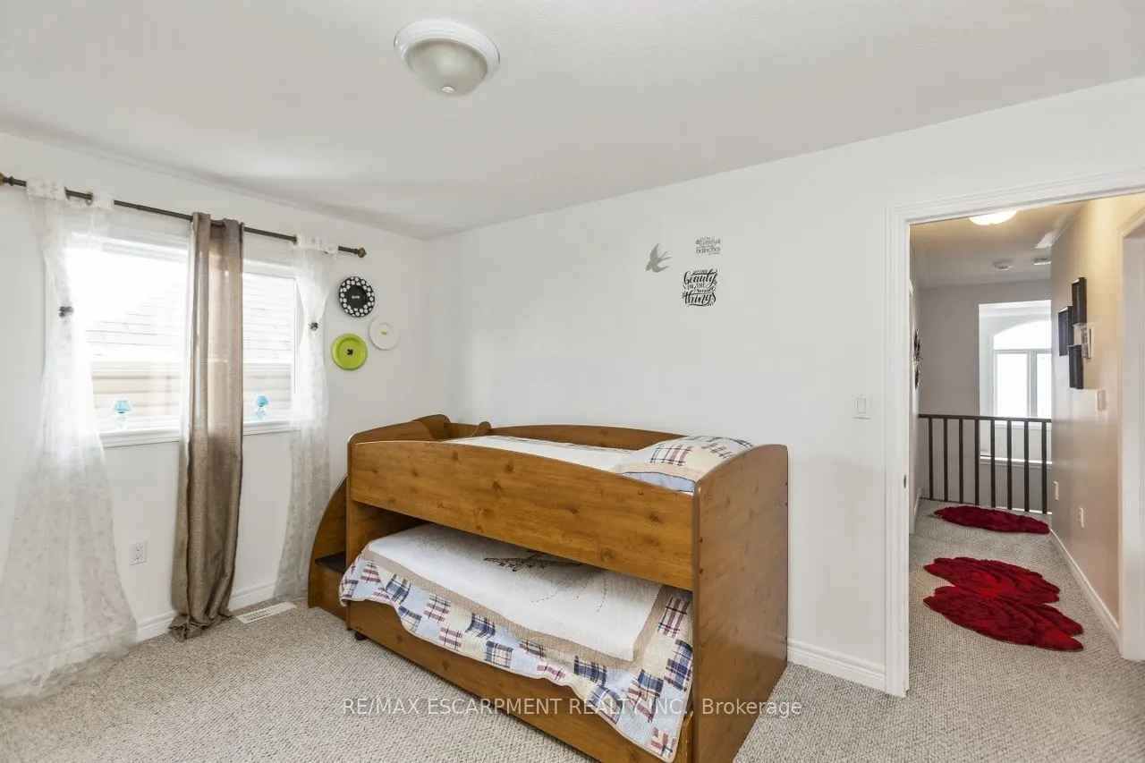183 Pelech Crescent