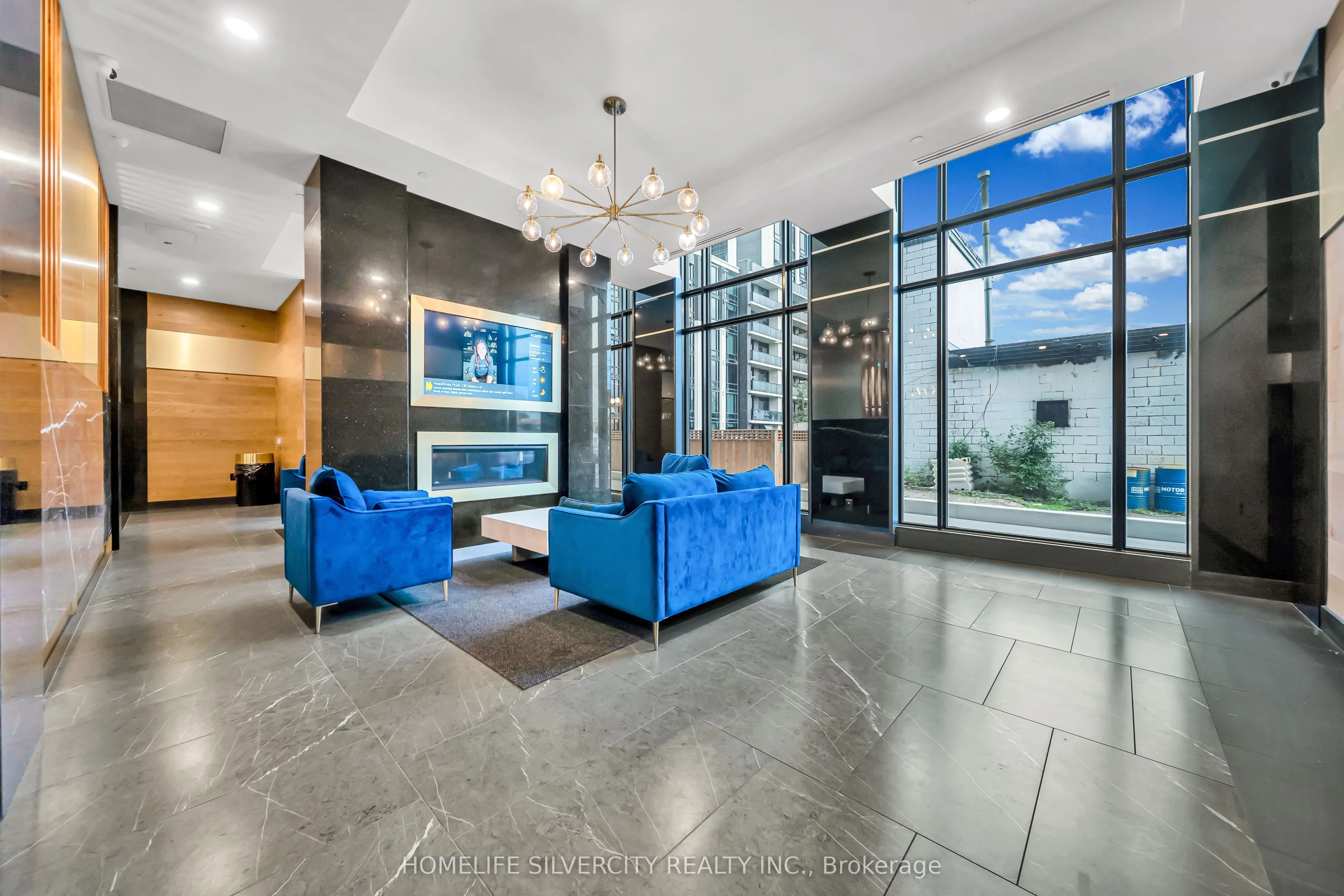 145 Columbia Street #601