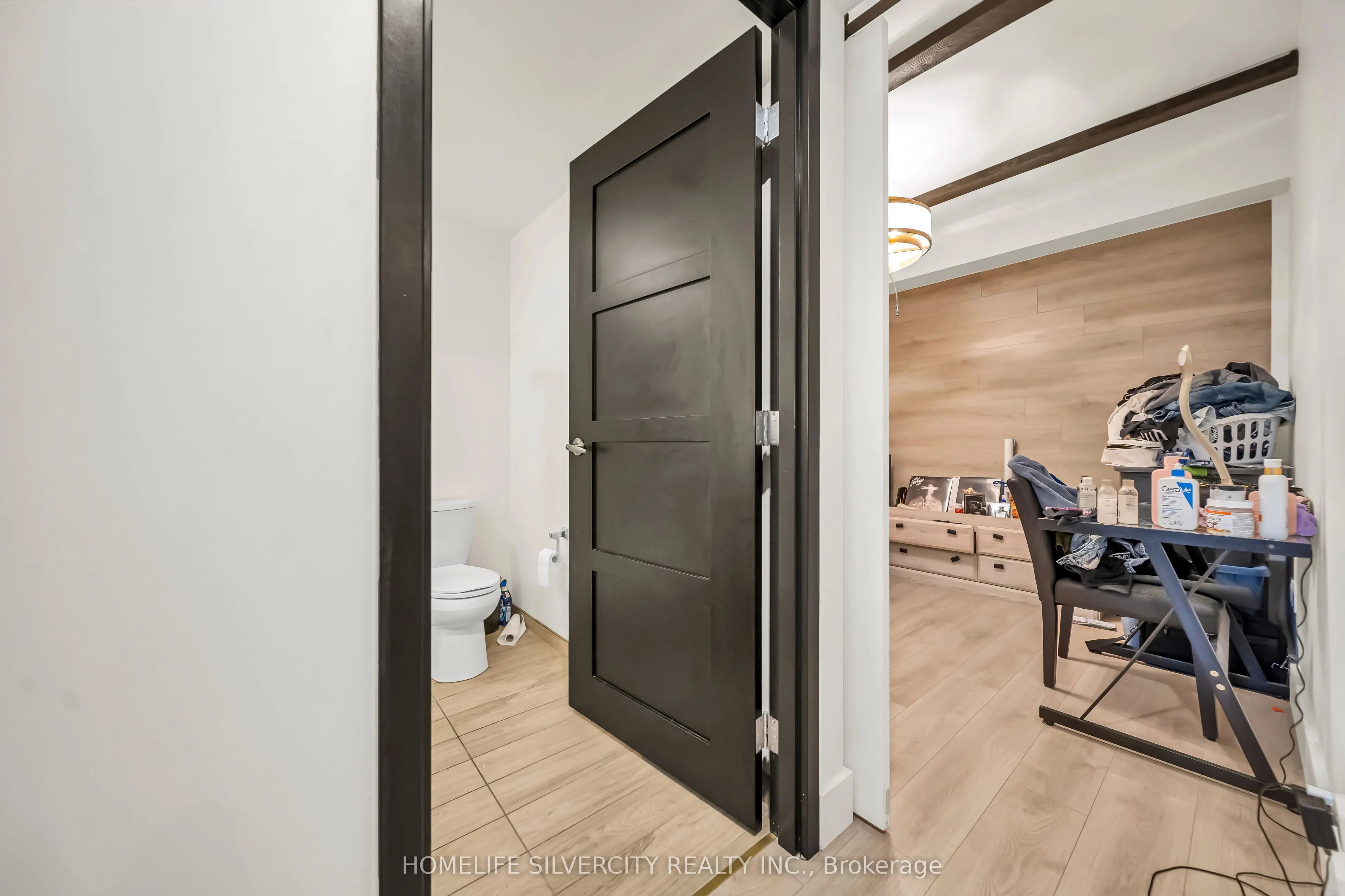 145 Columbia Street #601